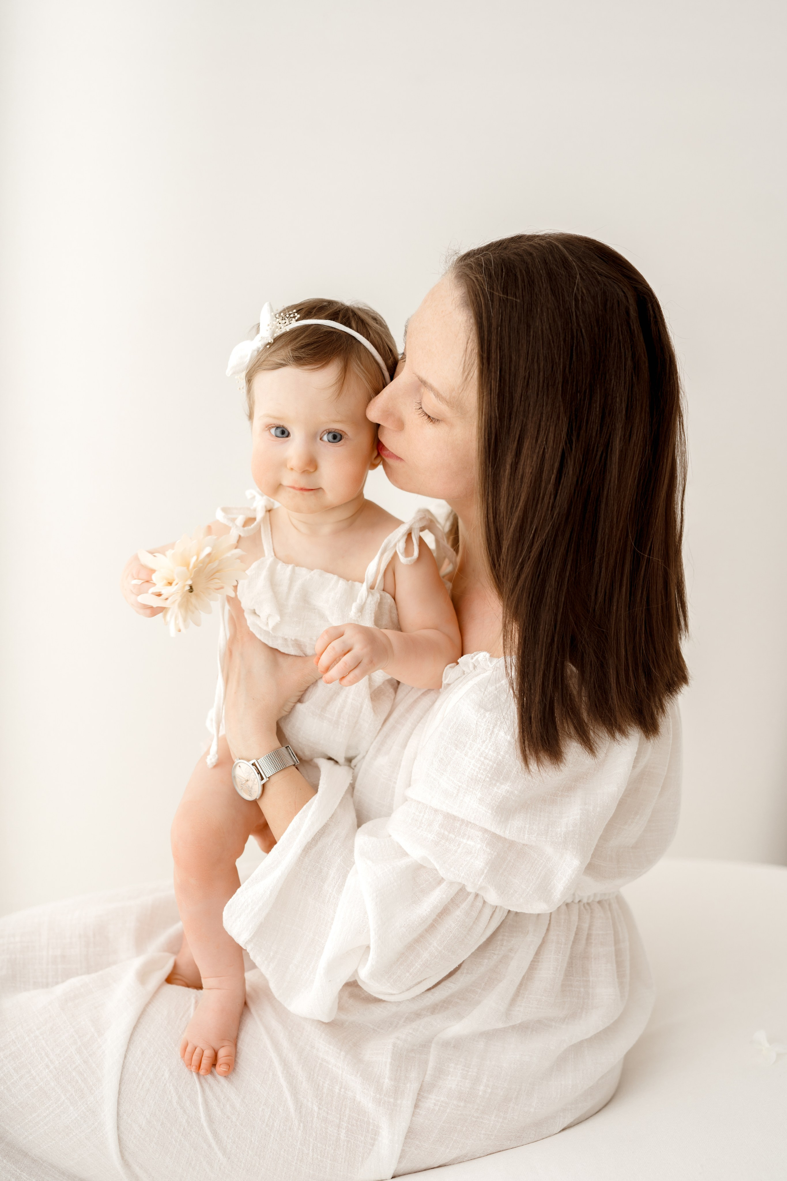 Sesja noworodkowa. Fotograf Łódź - sesja ciążowa, noworodkowa, dziecięca. Studio w Łodzi