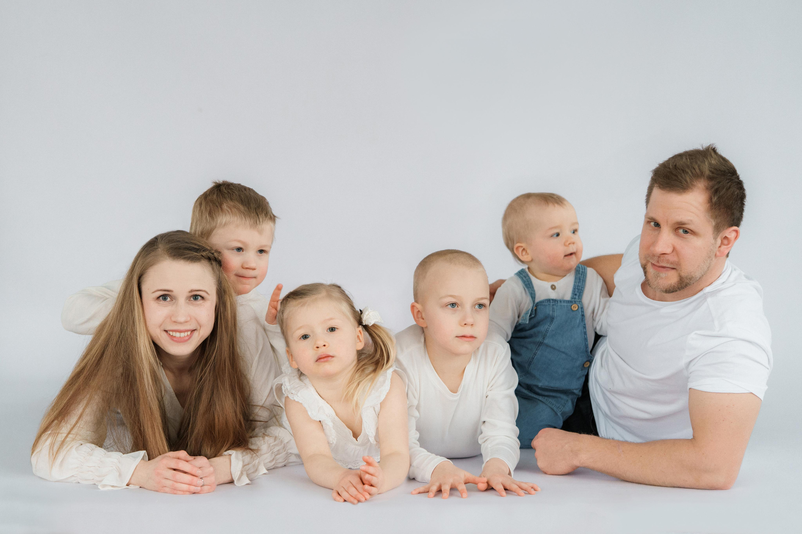 Perhekuvaus studiossa