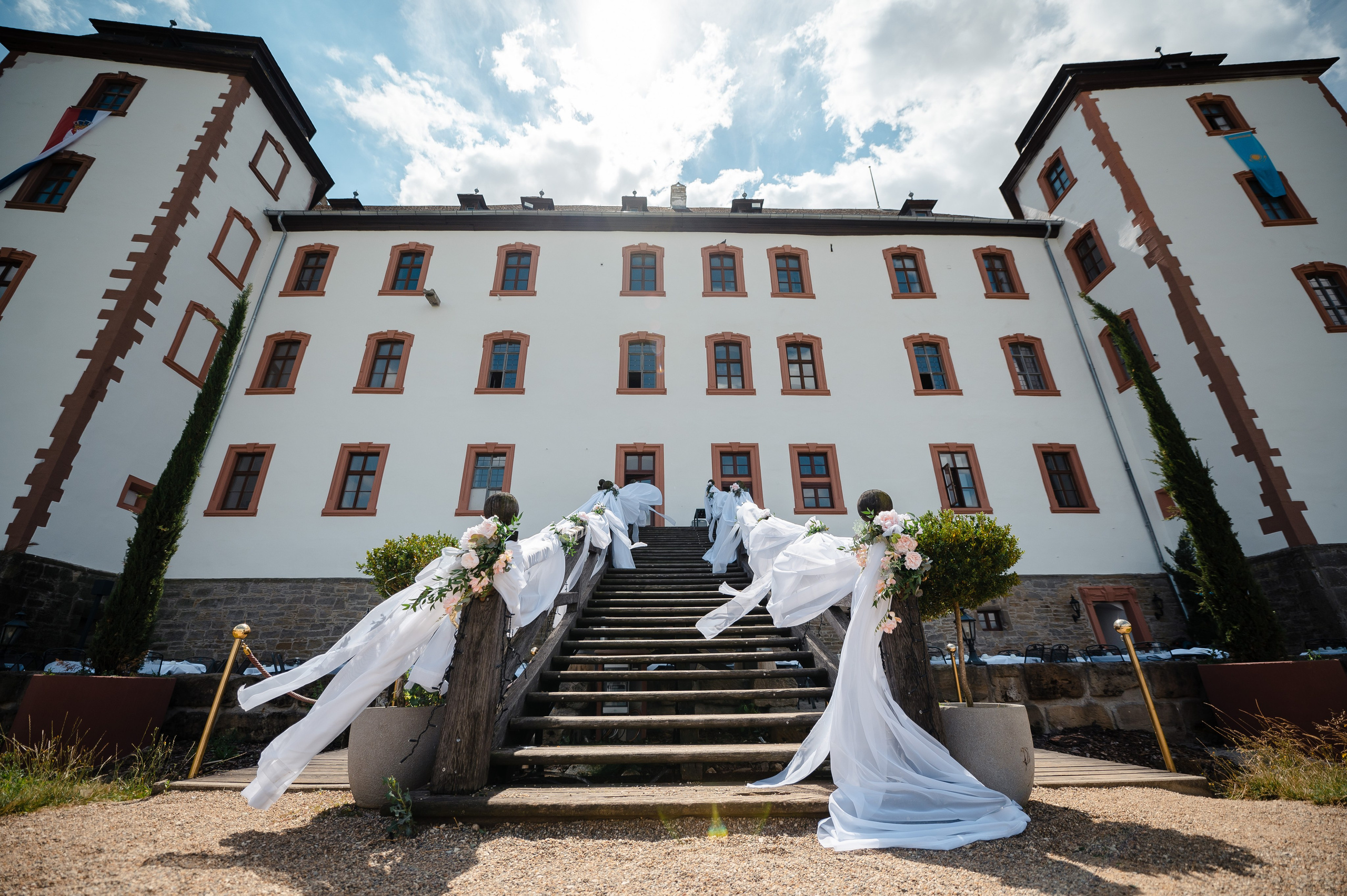 Historische Architektur des Schlosses Walkershofen vor der Trauung