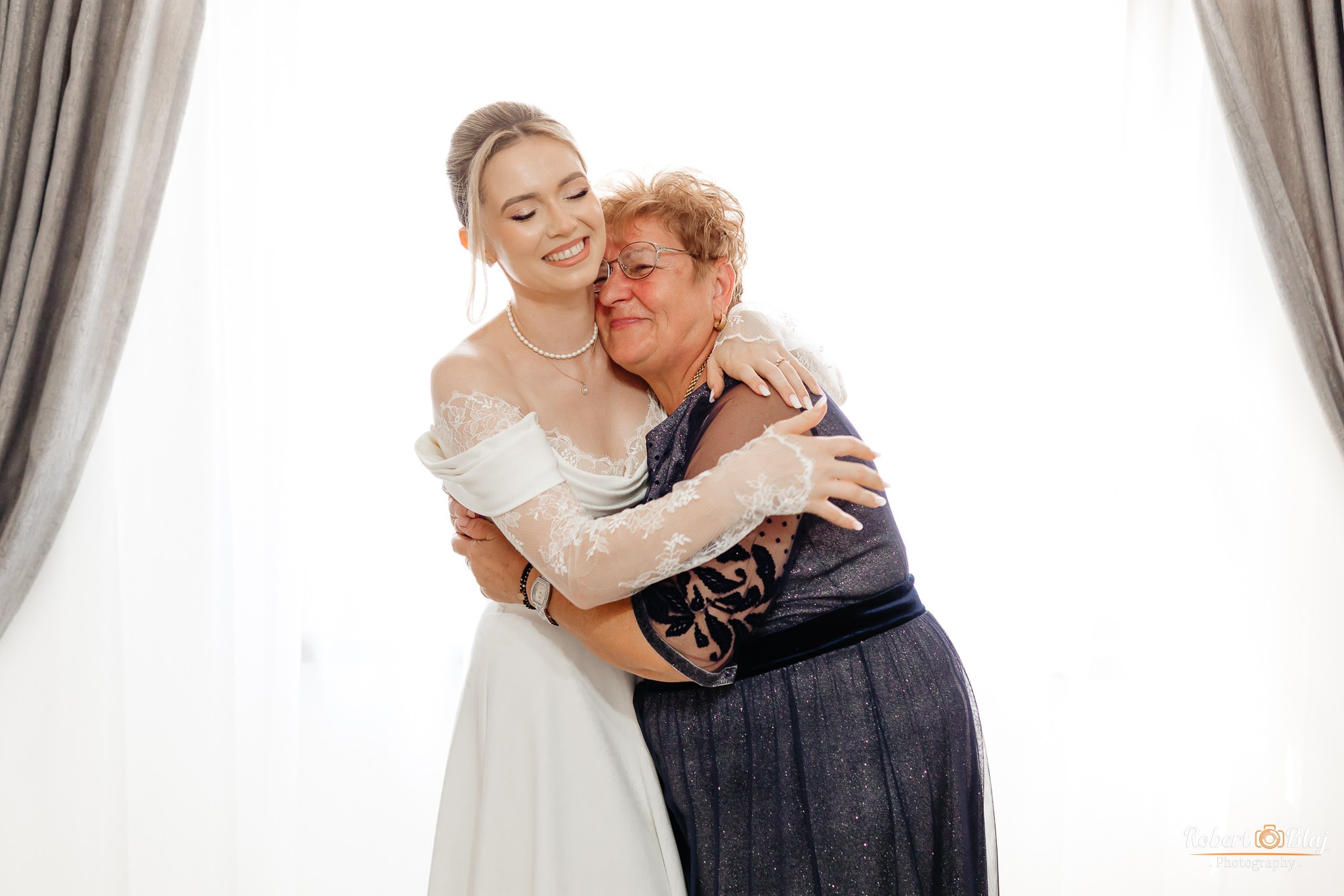 Georgeana & Iulian. Robert Blaj - Fotograf Nuntă Iași