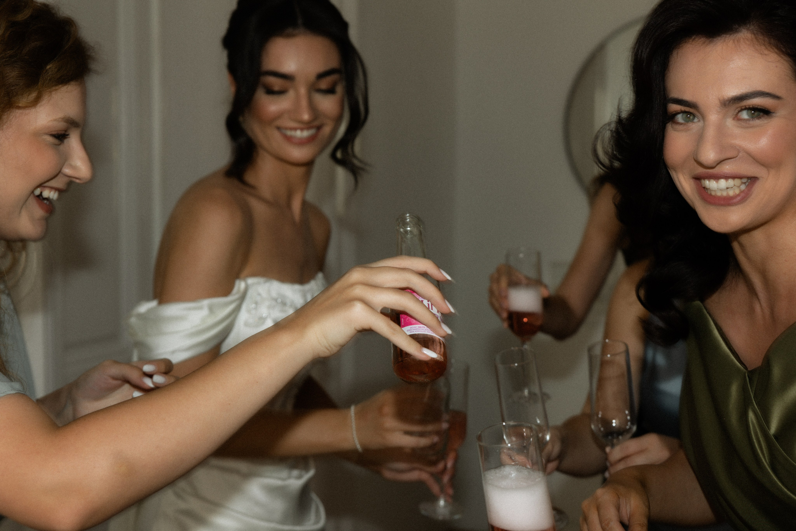 Elegant Castle Wedding in Austria | Alwin & Ruth’s Fairytale Celebration. Wedding photographer and videographer based in Timisoara, Romania