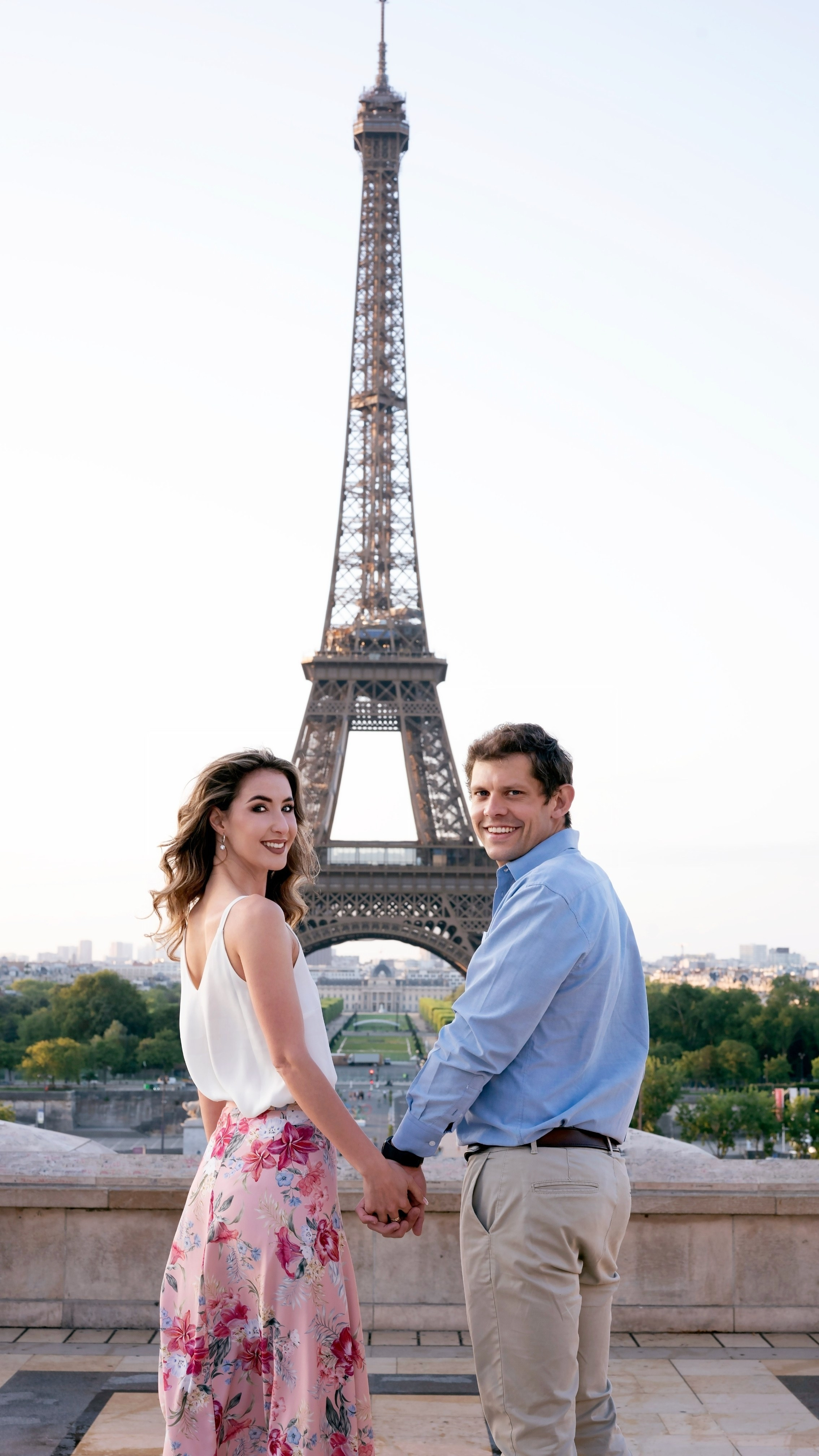 Lovestory photoshoot in Paris. Alina Tagzieva- a photograper in Paris