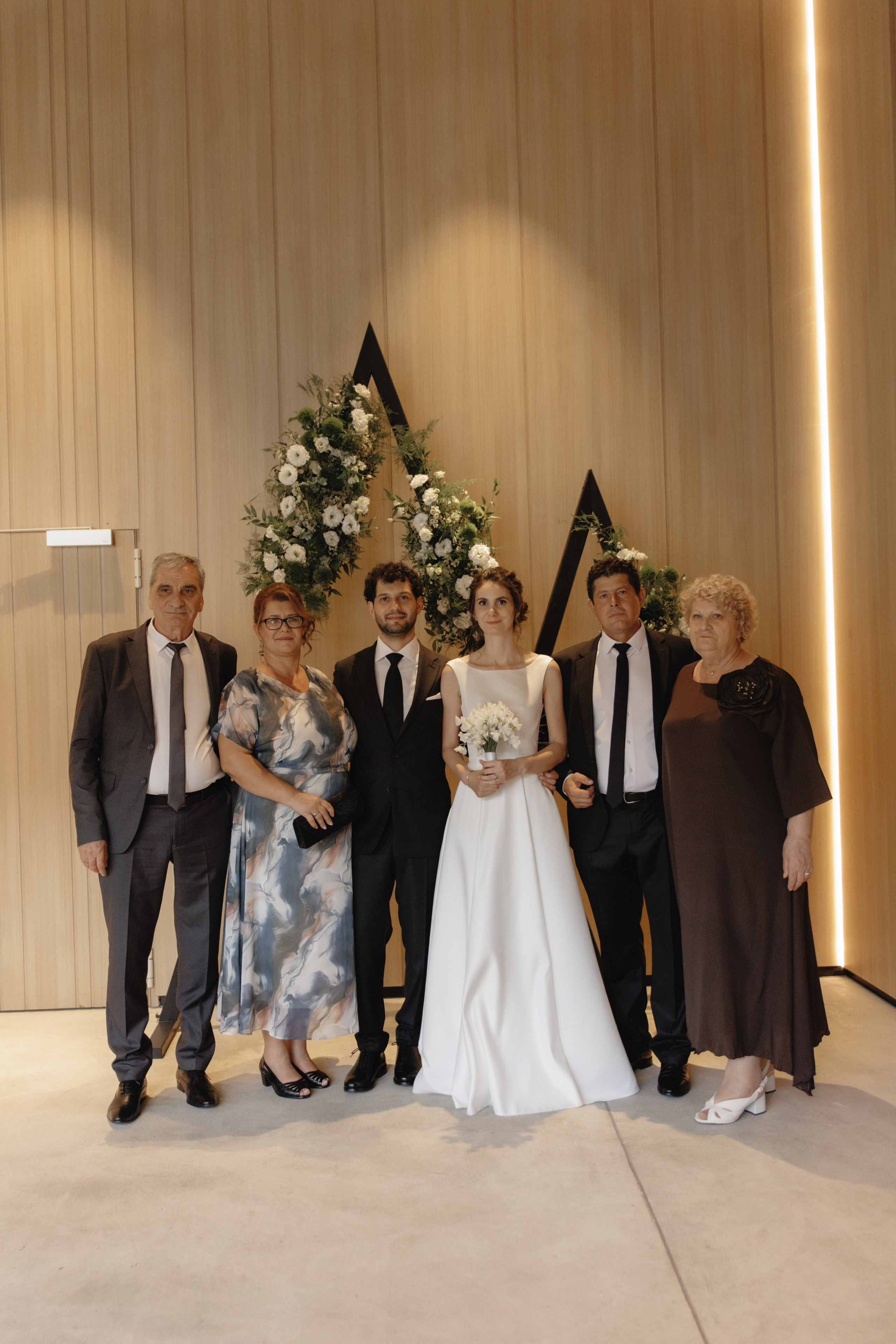 George & Alina | Wedding at Hotel Timisoara. Wedding photographer and videographer based in Timisoara, Romania