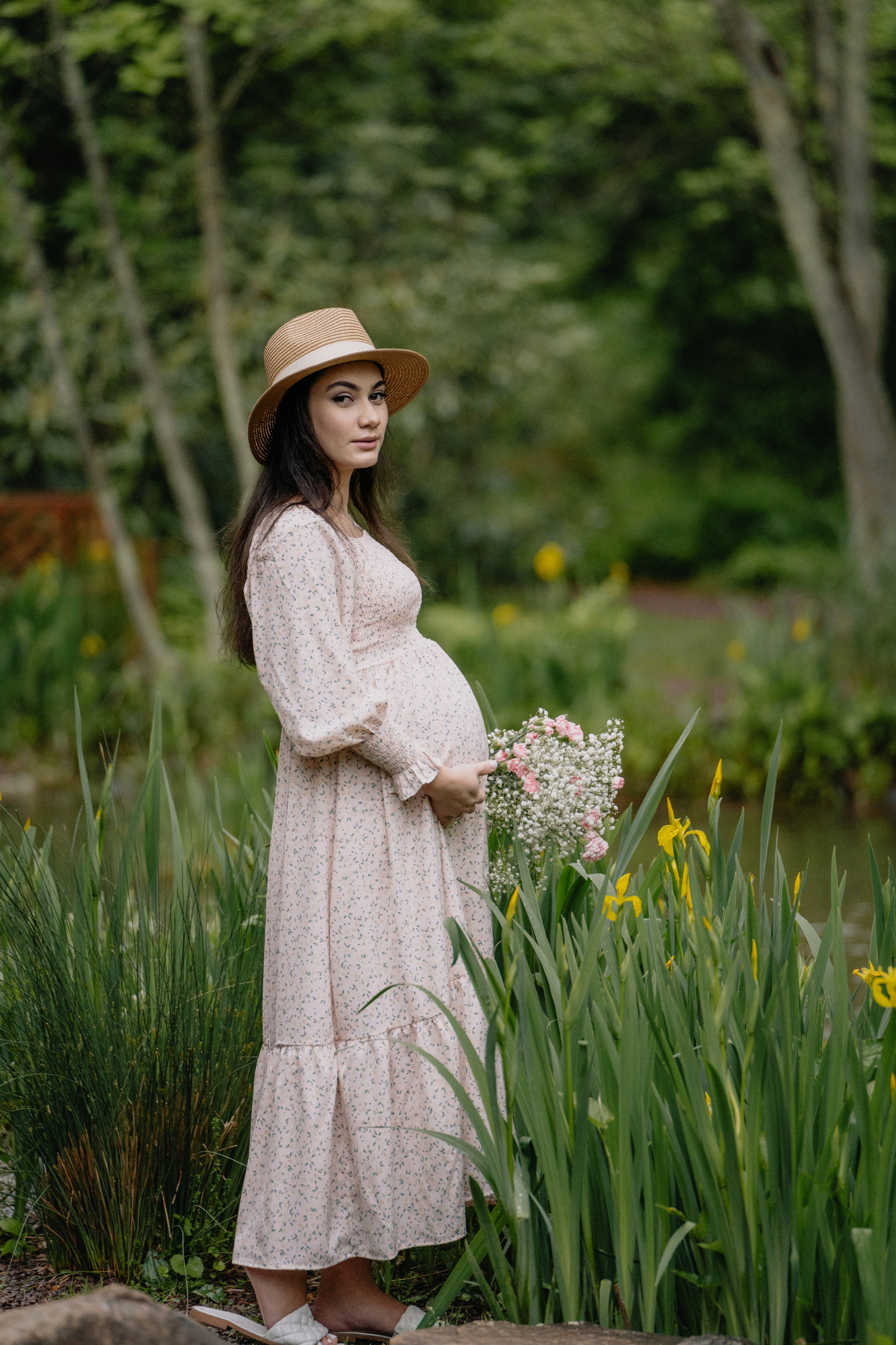Outdoor Maternity Photography – Capturing Motherhood in Nature. Alisa Tant — Family and newborn photographer Bucks County, Montgomery county, Philadelphia, NJ