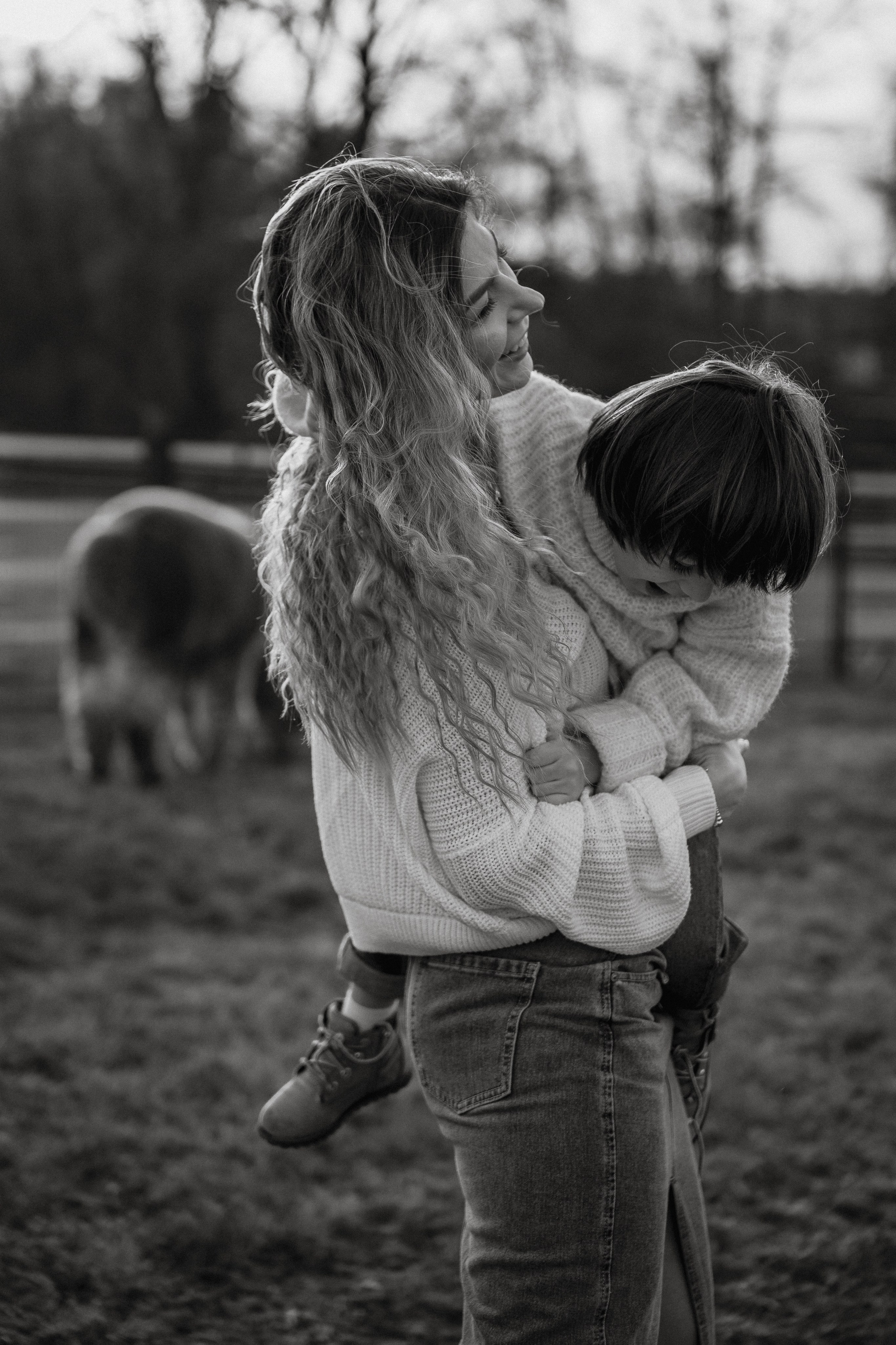 Unique Family Photography at an Alpaca Farm – Fun & Playful. Alisa Tant — Family and newborn photographer Bucks County, Montgomery county, Philadelphia, NJ