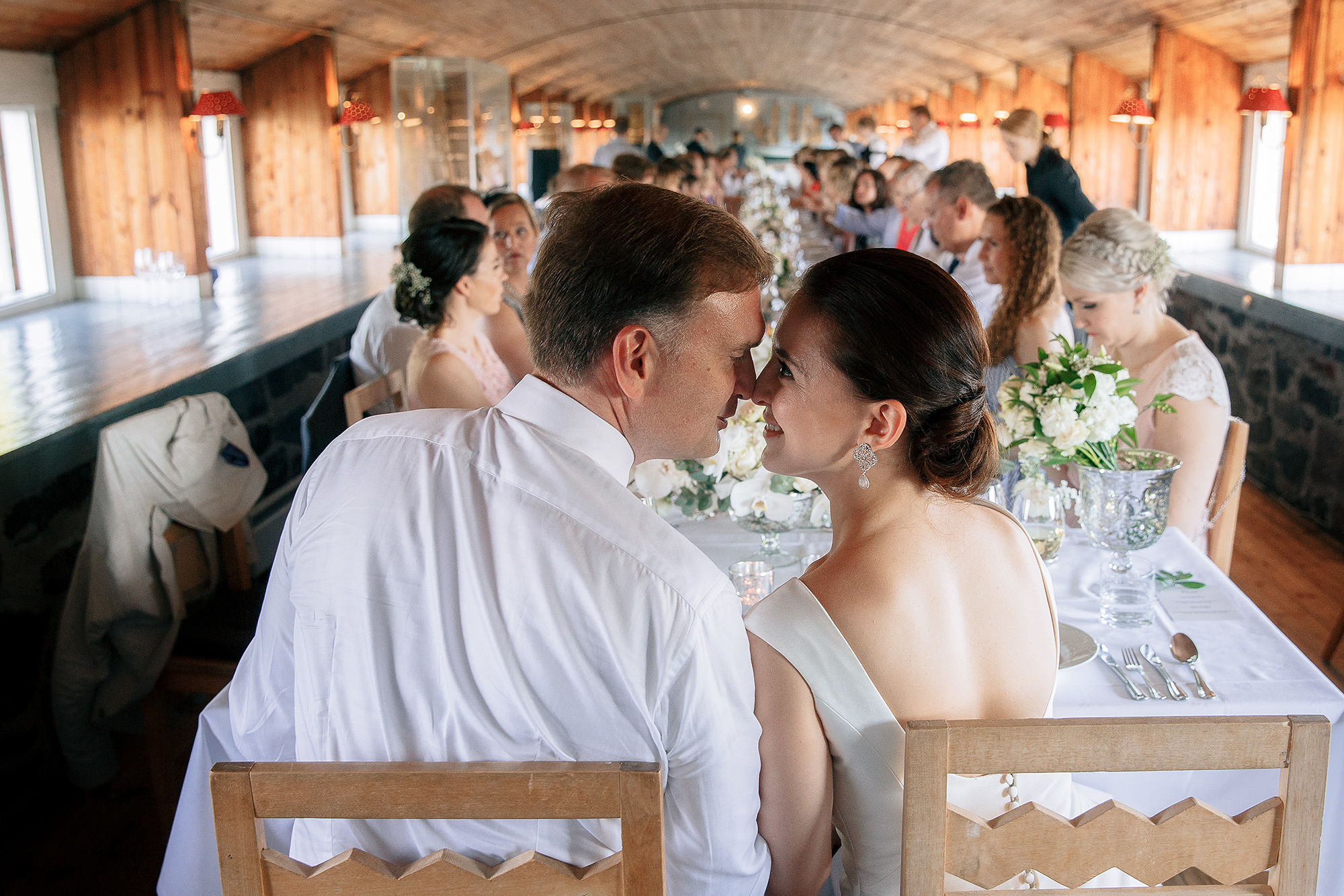 I&I, dokumentaarinen hääkuvaus Clarion hotel Helsinki, Särkänlinna