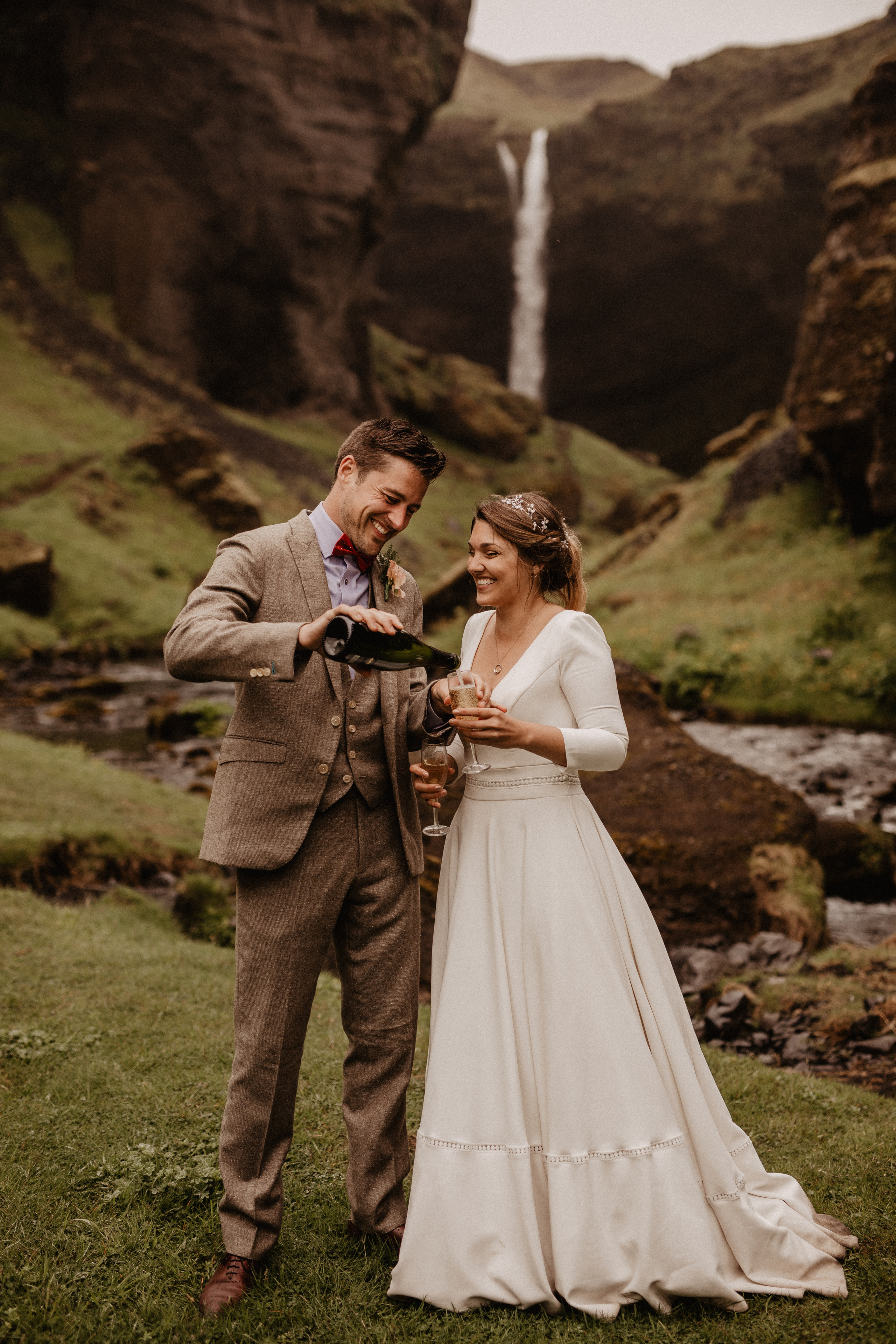 Samantha+Joris. Iceland elopement photographer & videographer