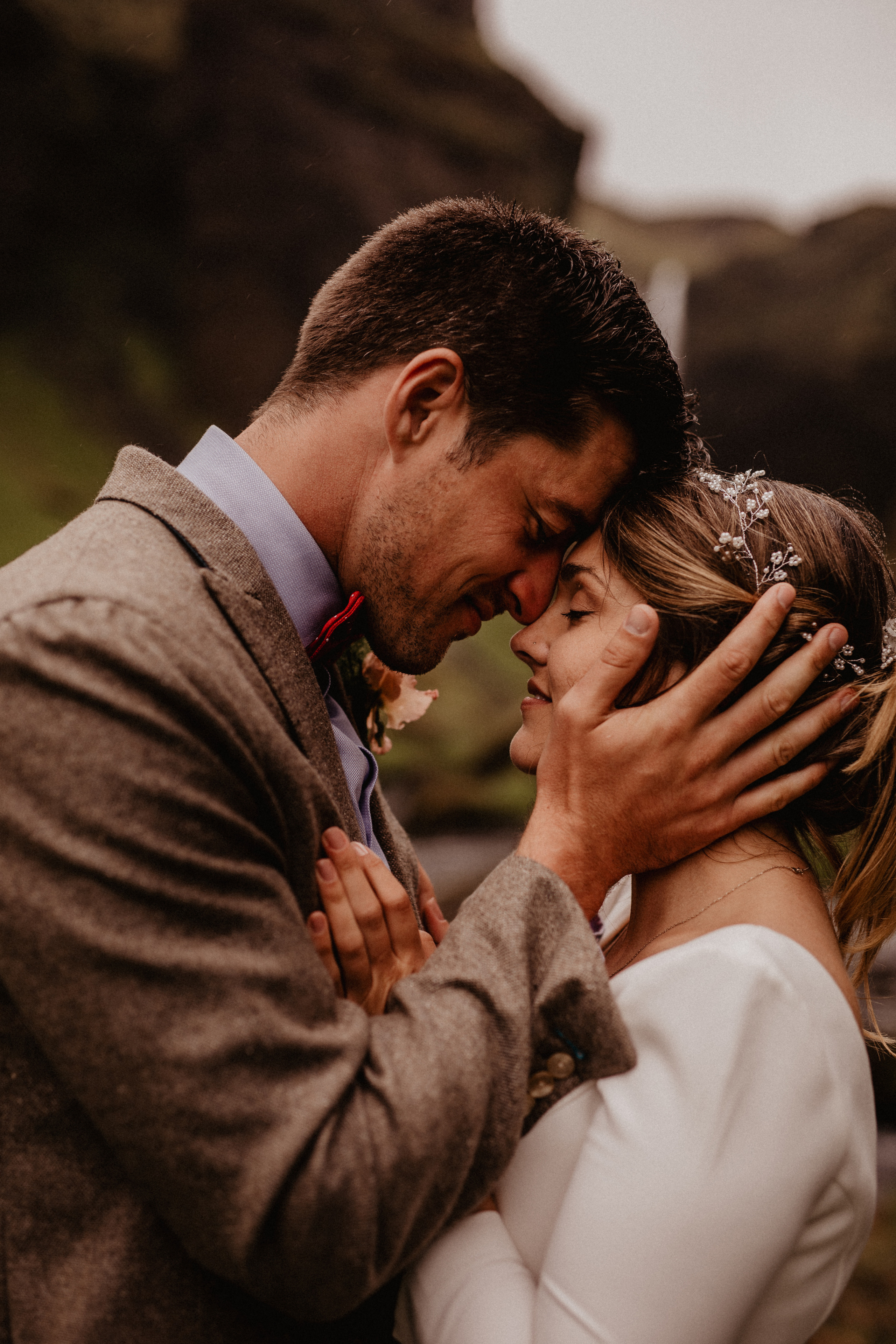 Samantha+Joris. Iceland elopement photographer & videographer