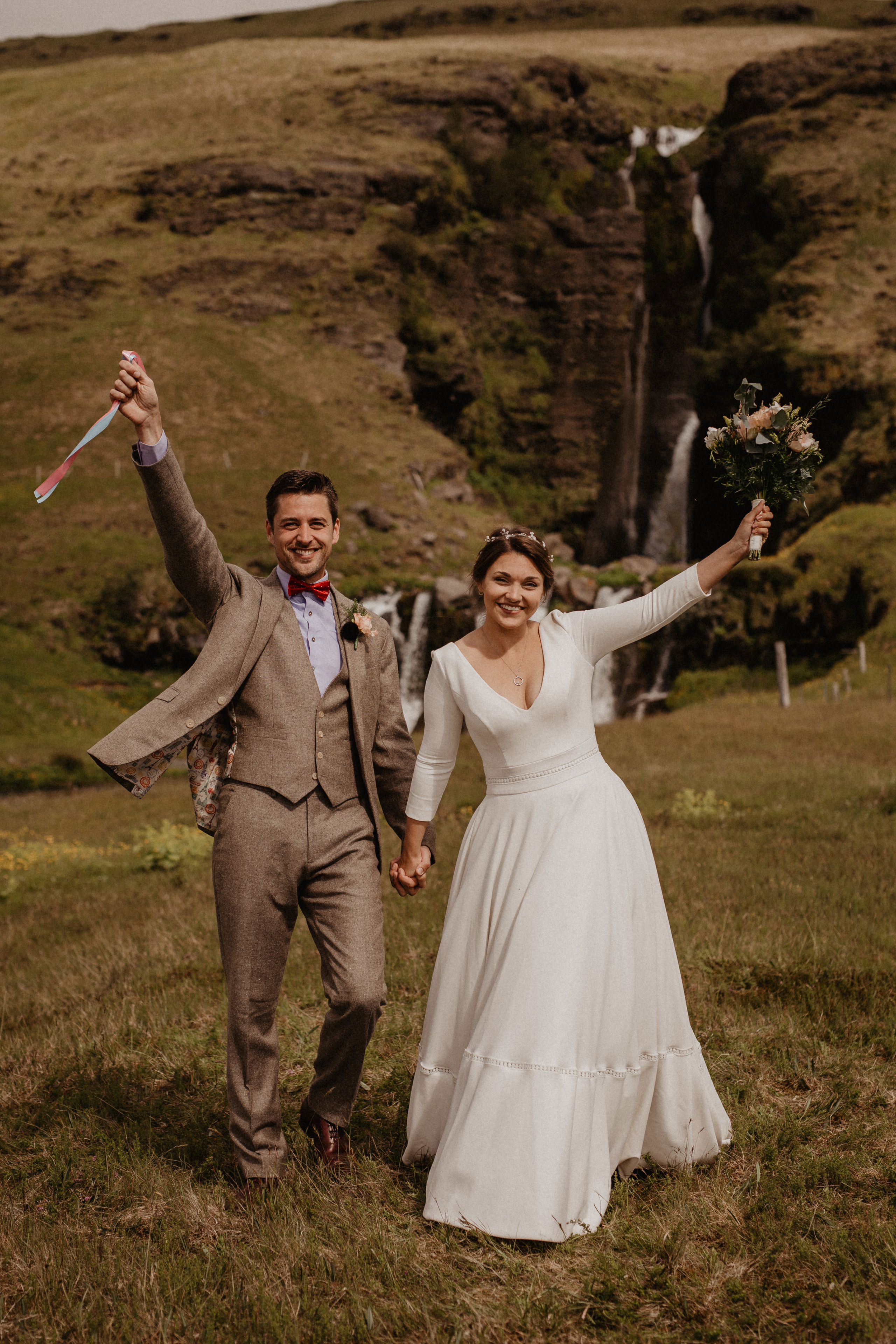 Samantha+Joris. Iceland elopement photographer & videographer