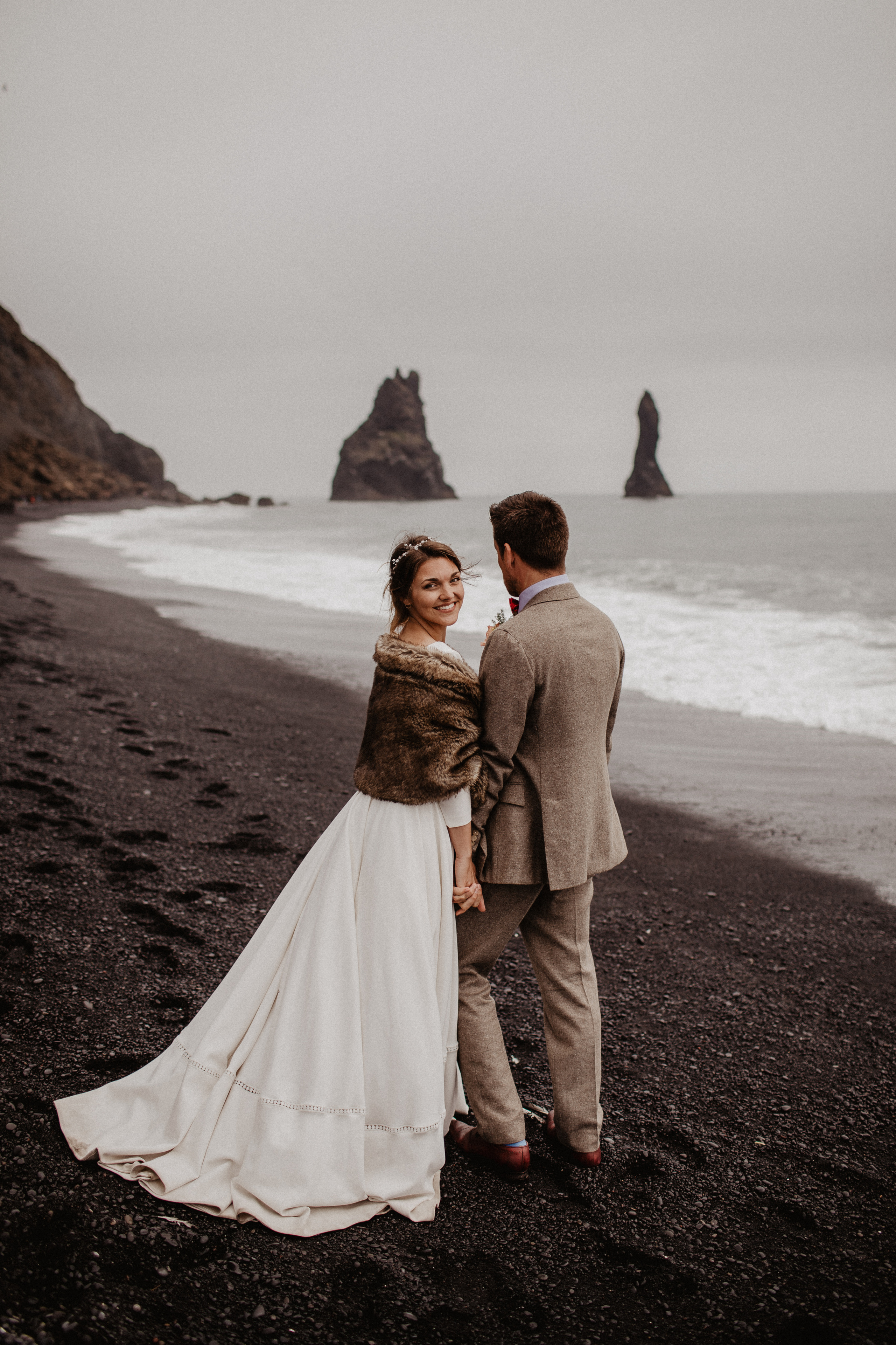 Samantha+Joris. Iceland elopement photographer & videographer
