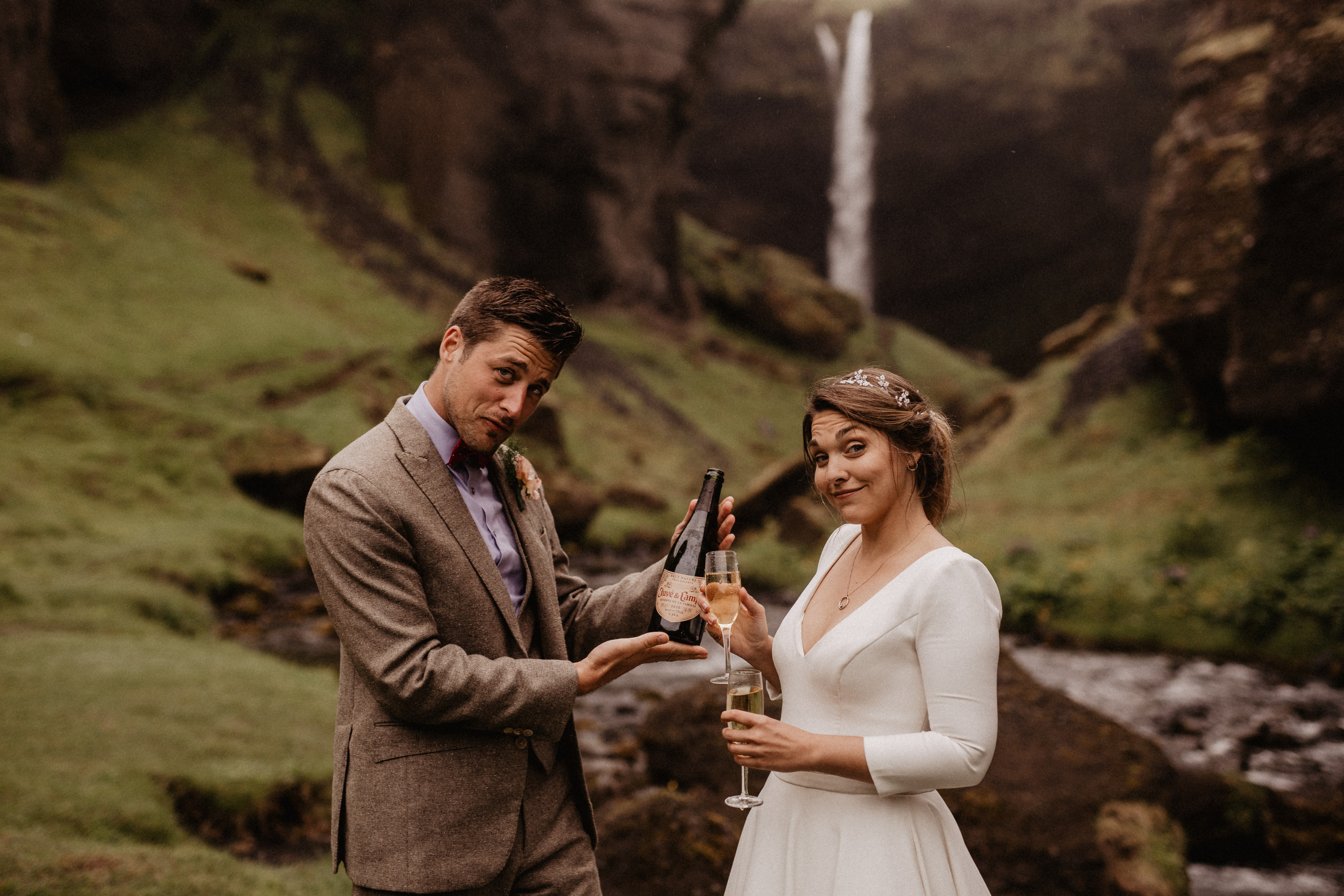 Samantha+Joris. Iceland elopement photographer & videographer