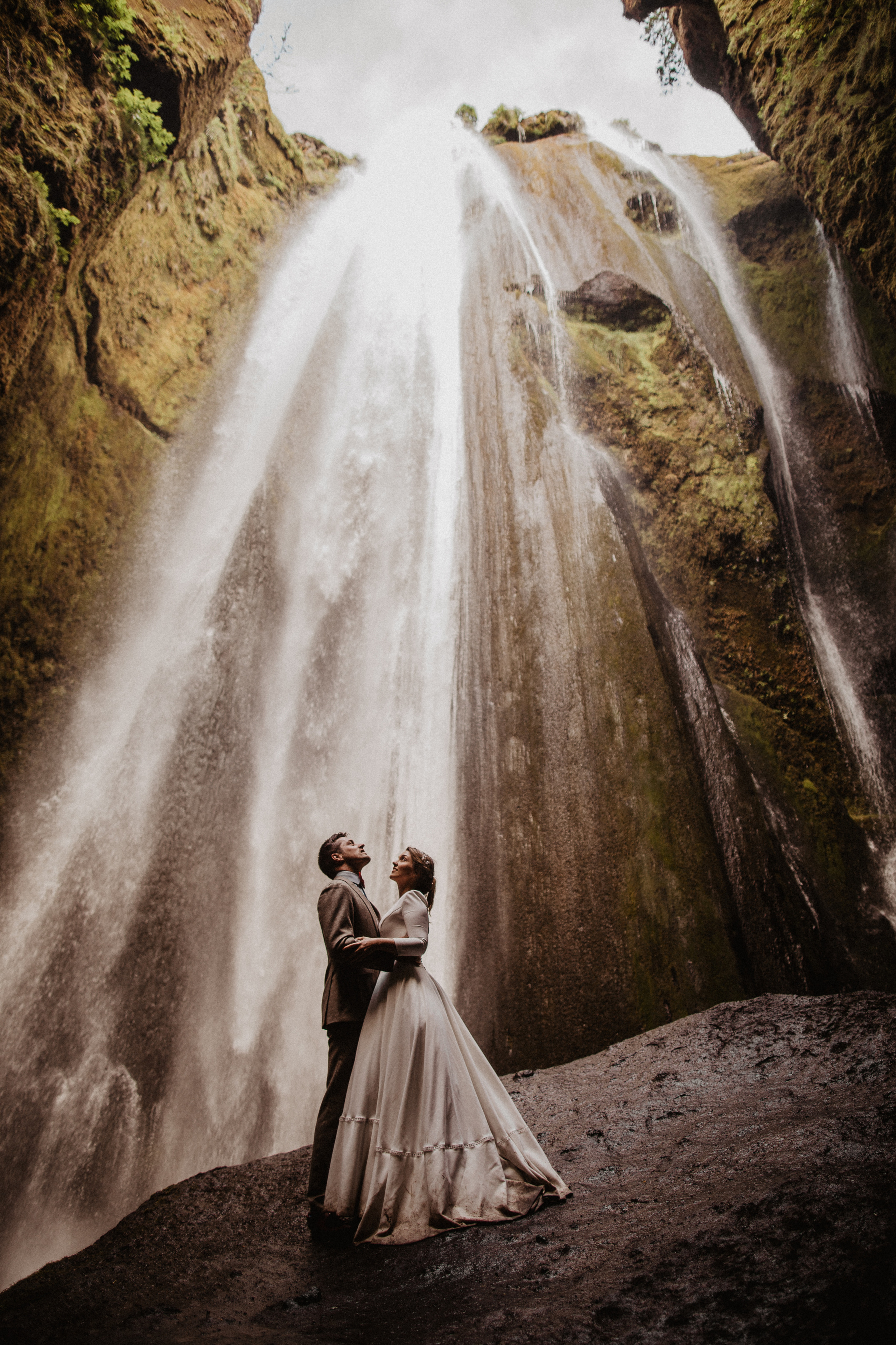 Samantha+Joris. Iceland elopement photographer & videographer