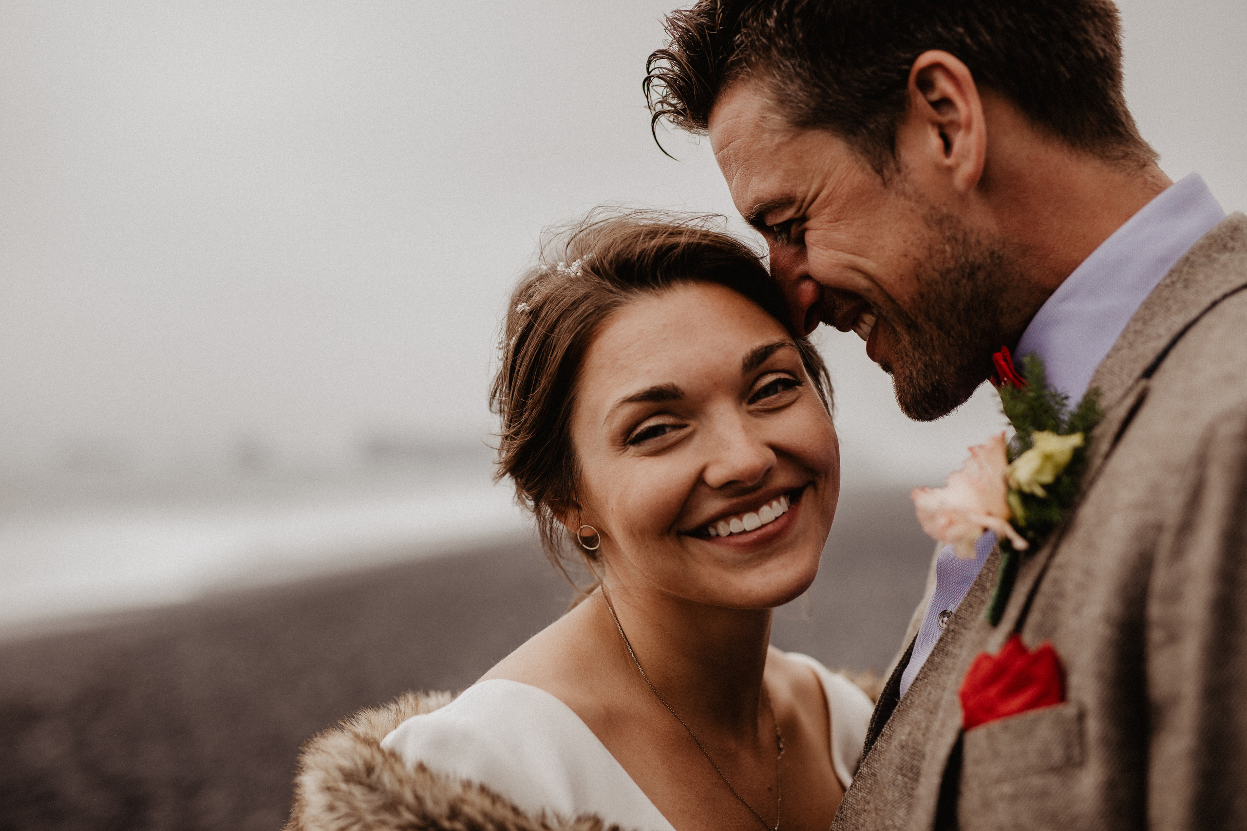 Samantha+Joris. Iceland elopement photographer & videographer
