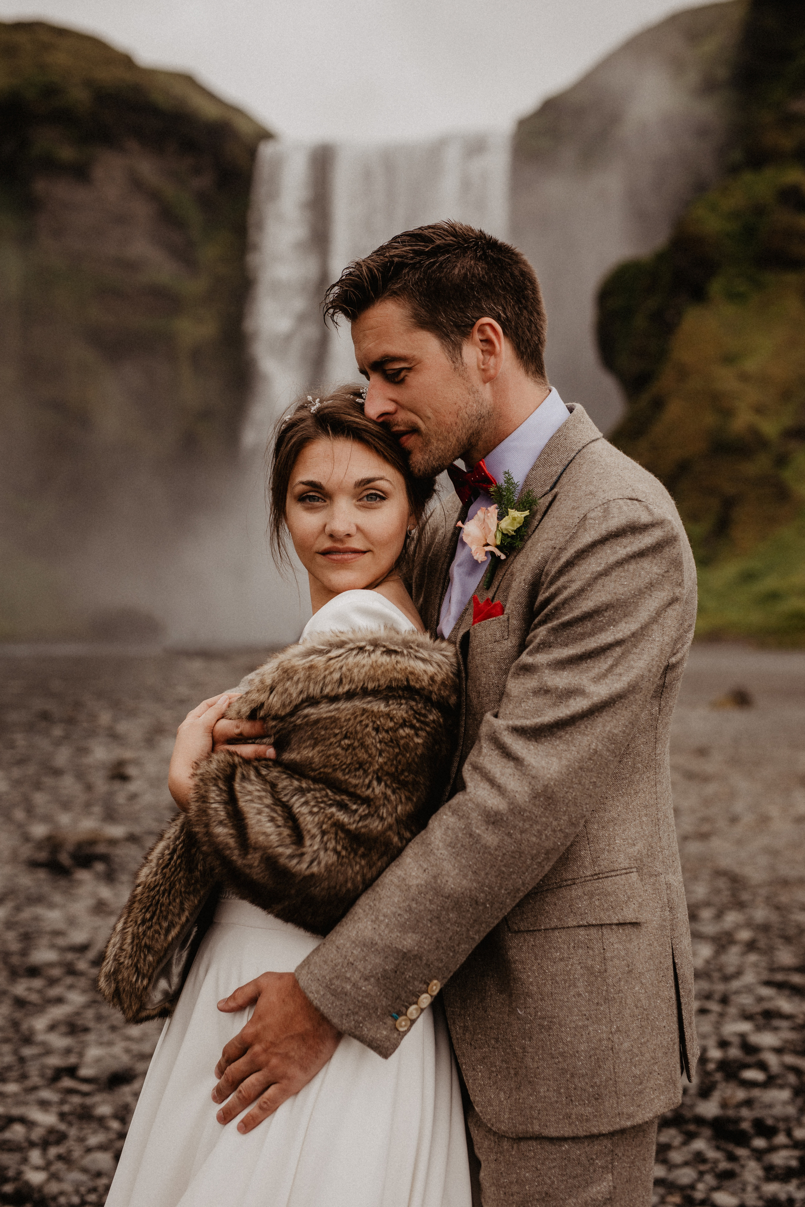 Samantha+Joris. Iceland elopement photographer & videographer