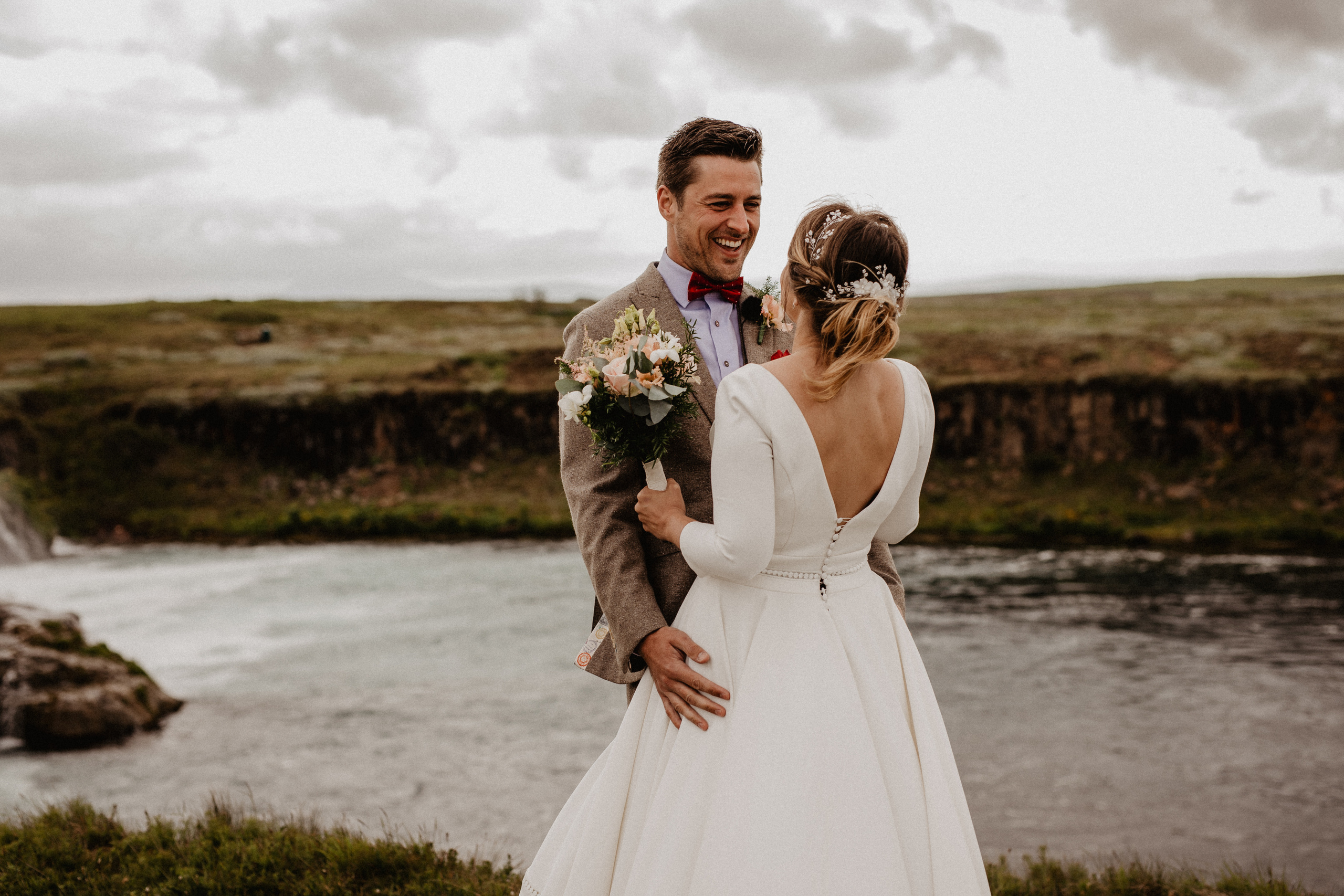 Samantha+Joris. Iceland elopement photographer & videographer
