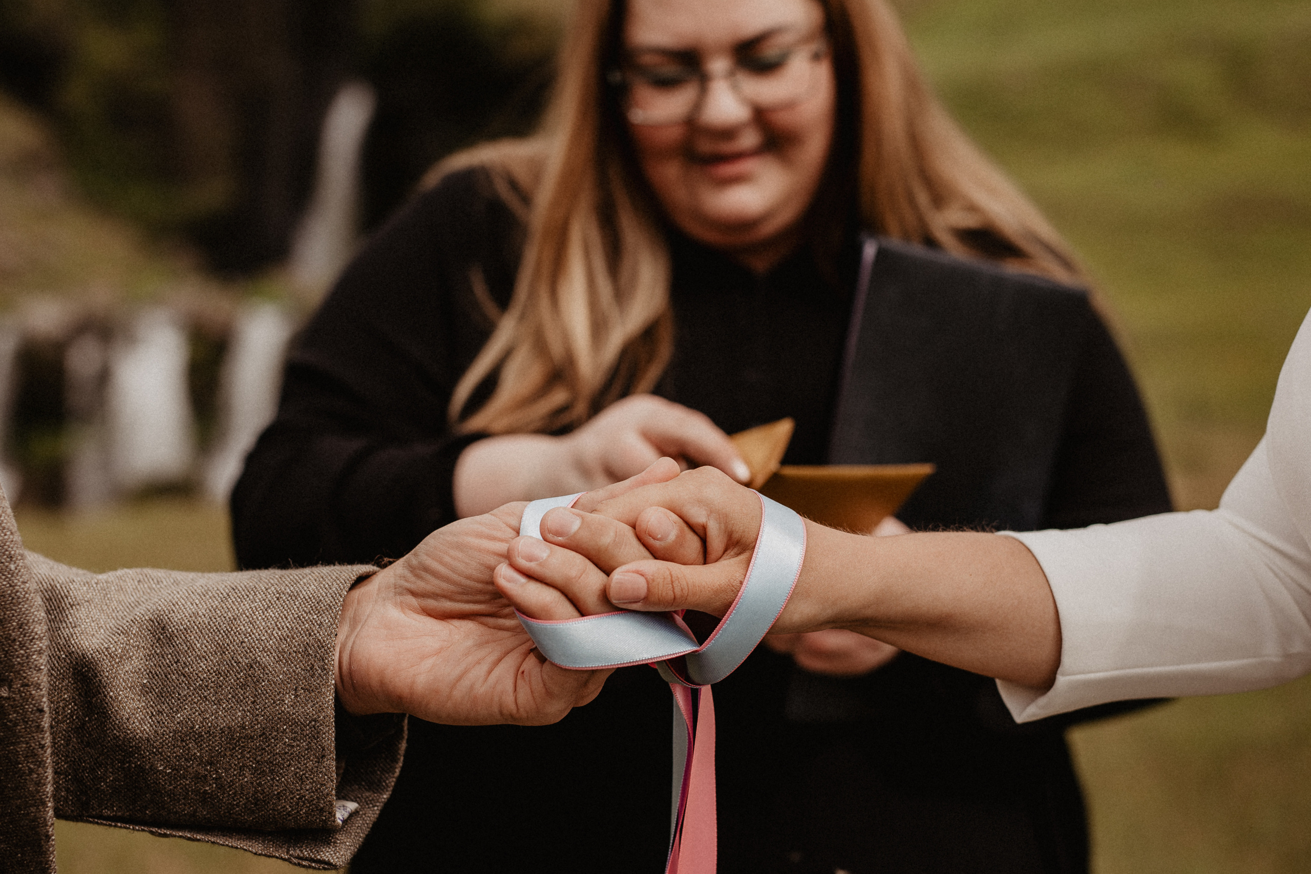 Samantha+Joris. Iceland elopement photographer & videographer