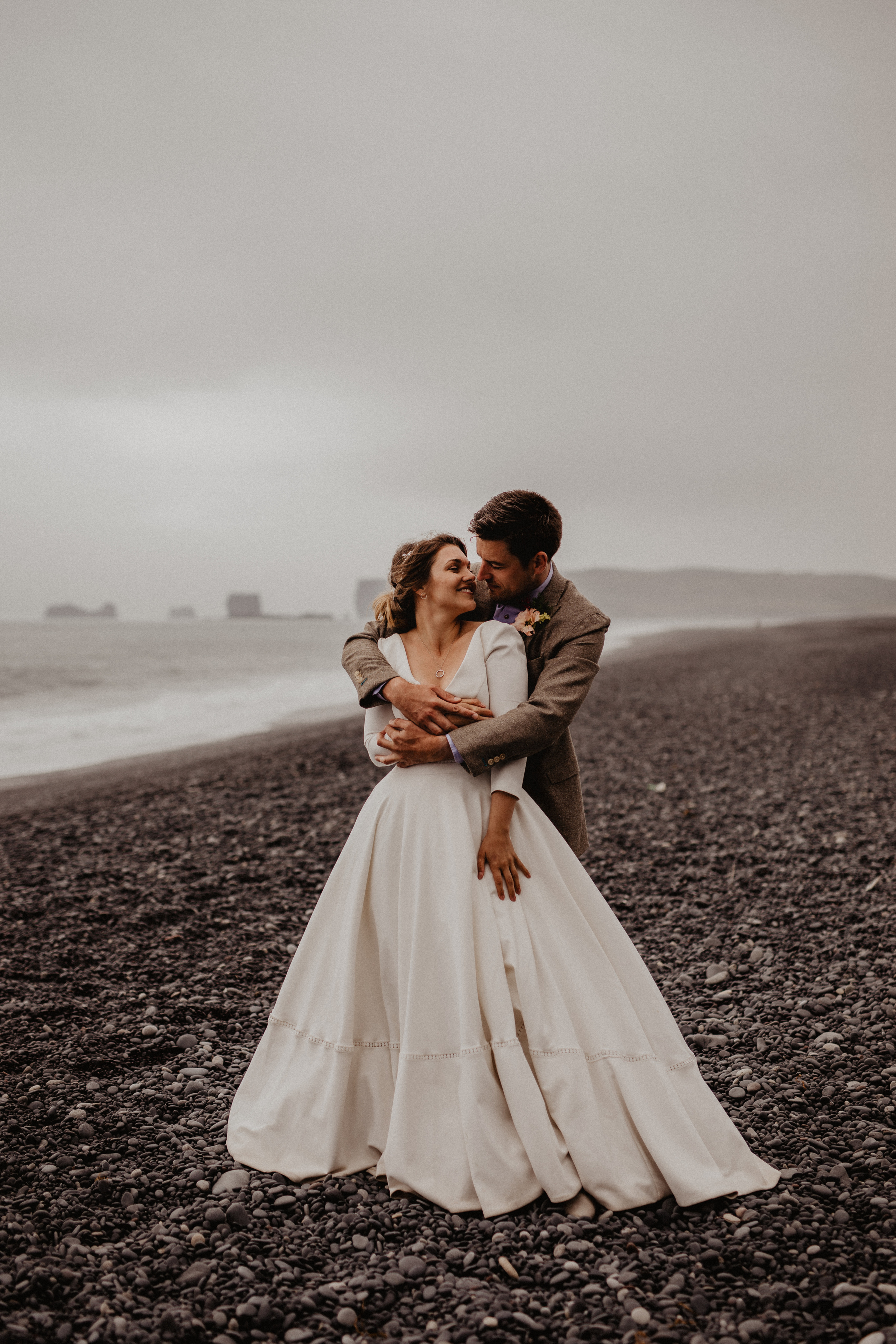 Samantha+Joris. Iceland elopement photographer & videographer