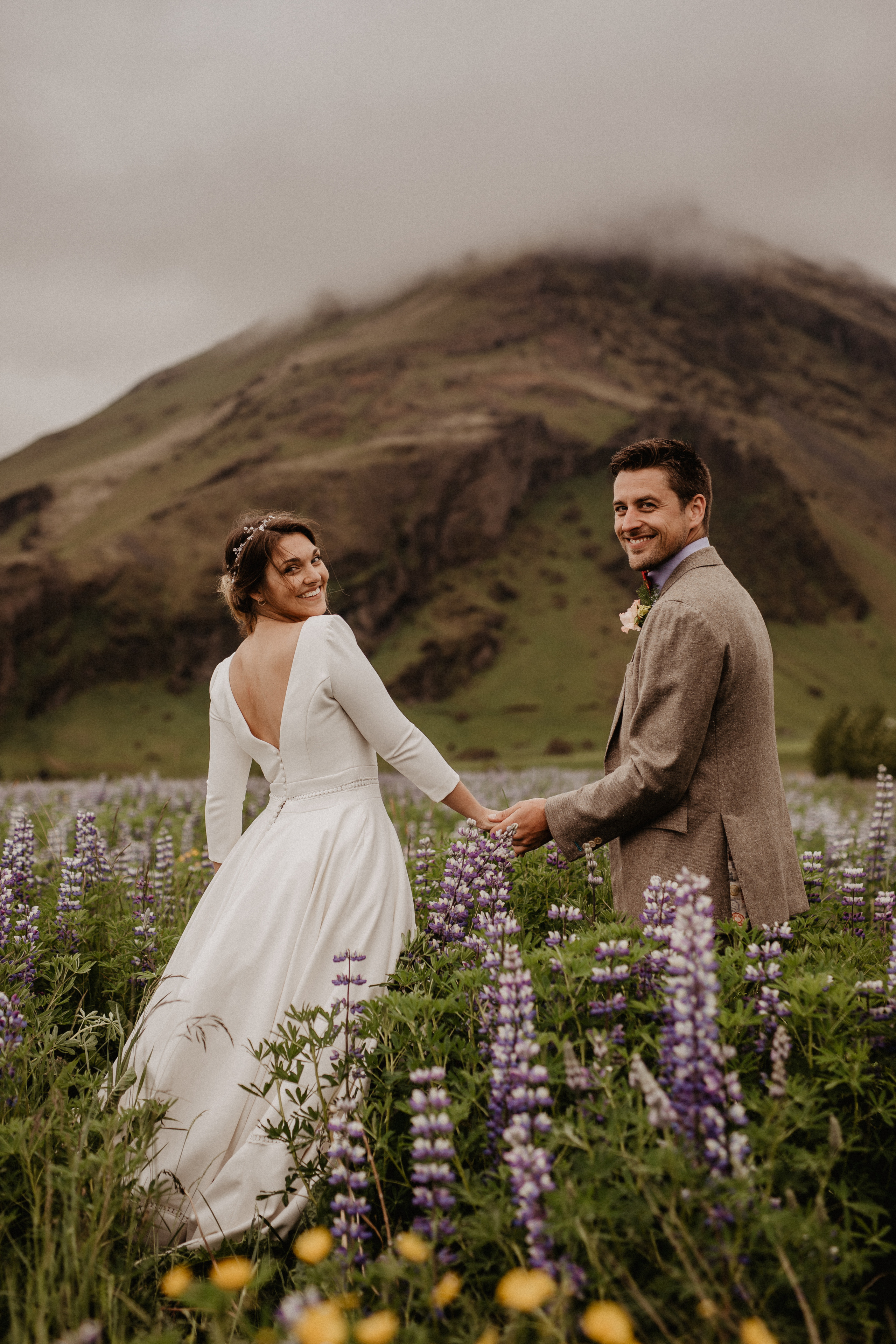 Samantha+Joris. Iceland elopement photographer & videographer
