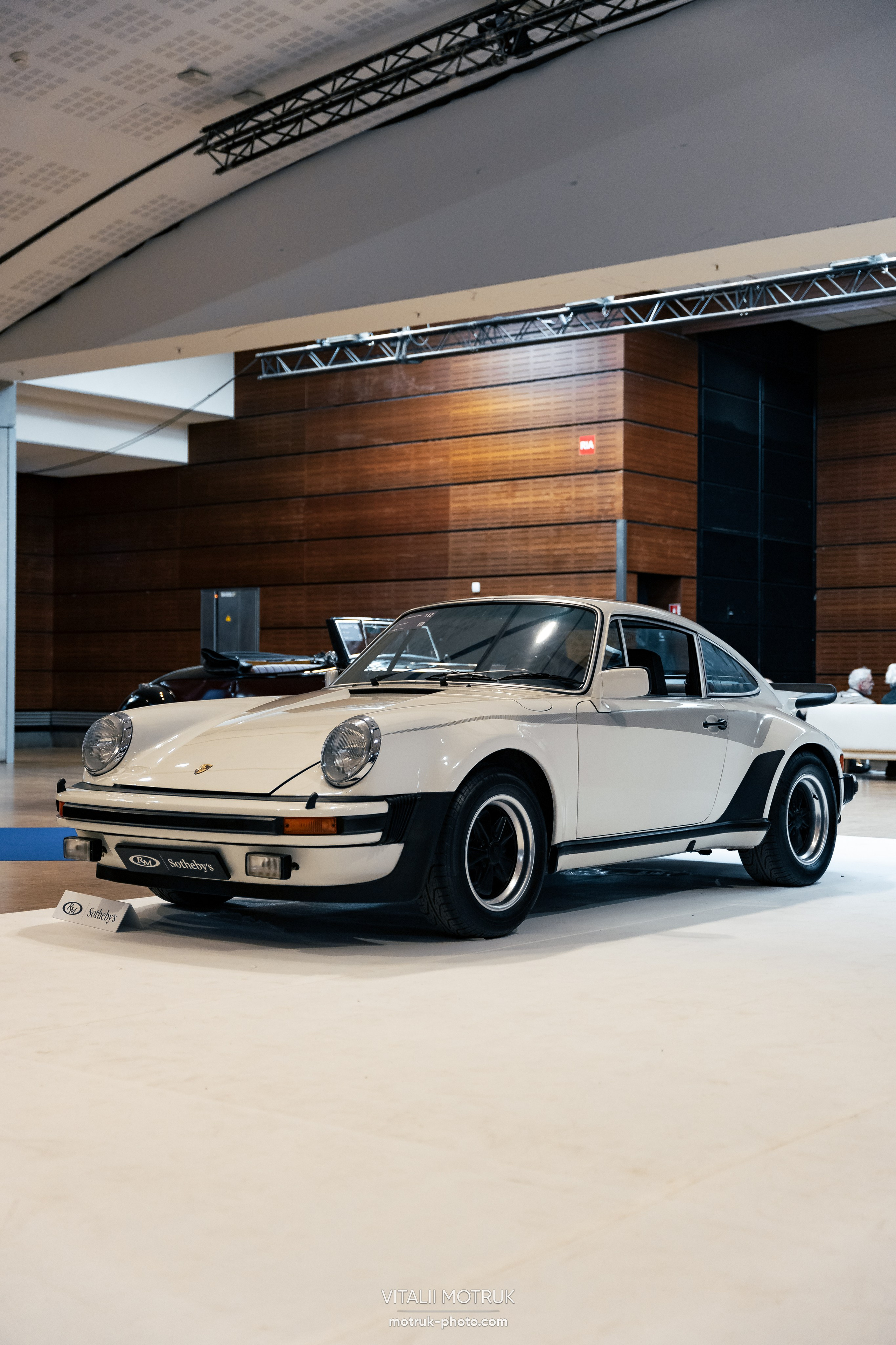 RM Sothebys 2025. Photographer in Paris — Vitalii Motruk