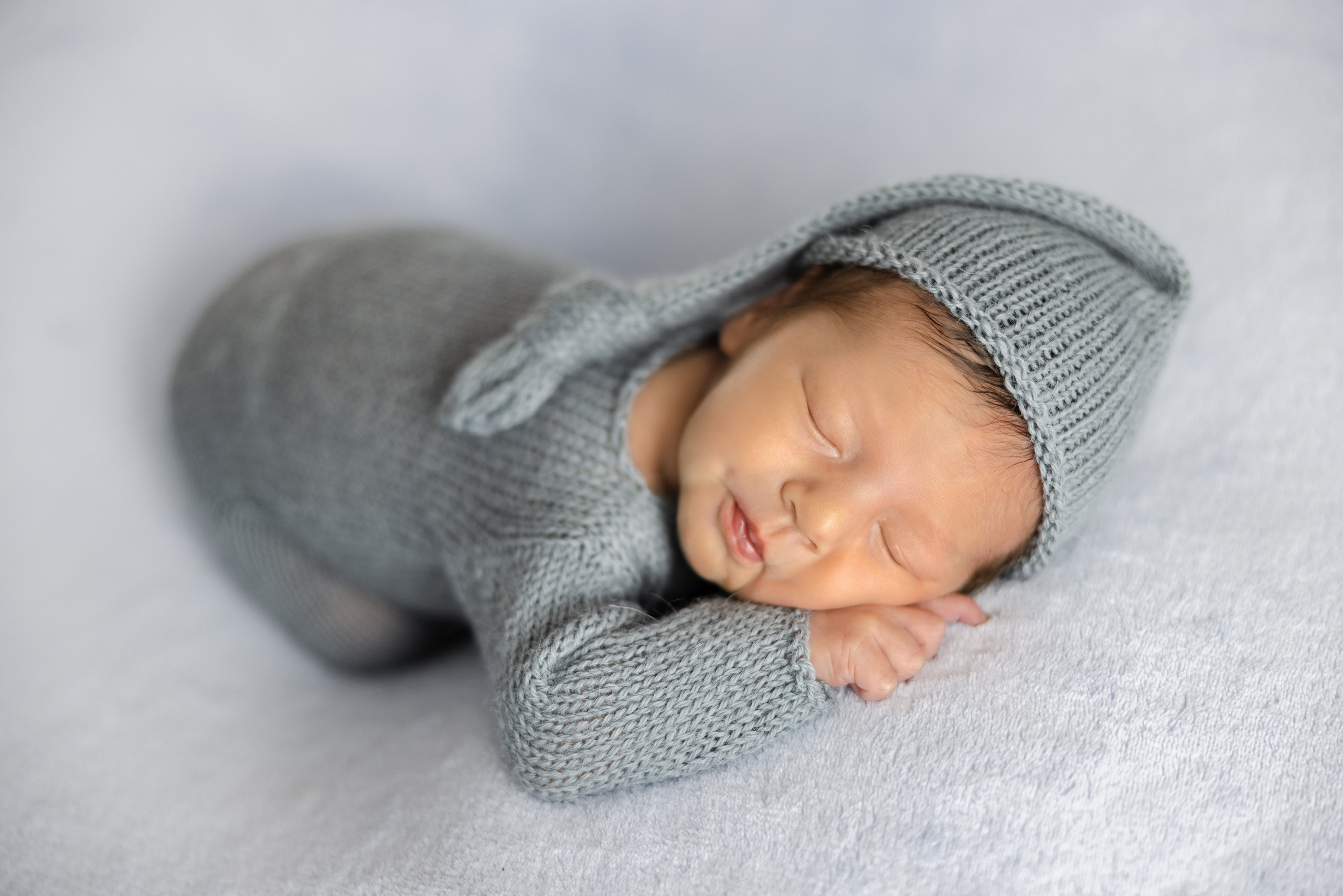 Newbornshooting in Pforzheim und Umgebung. Neugeborenenfotografie Pforzheim Katharina Jozic