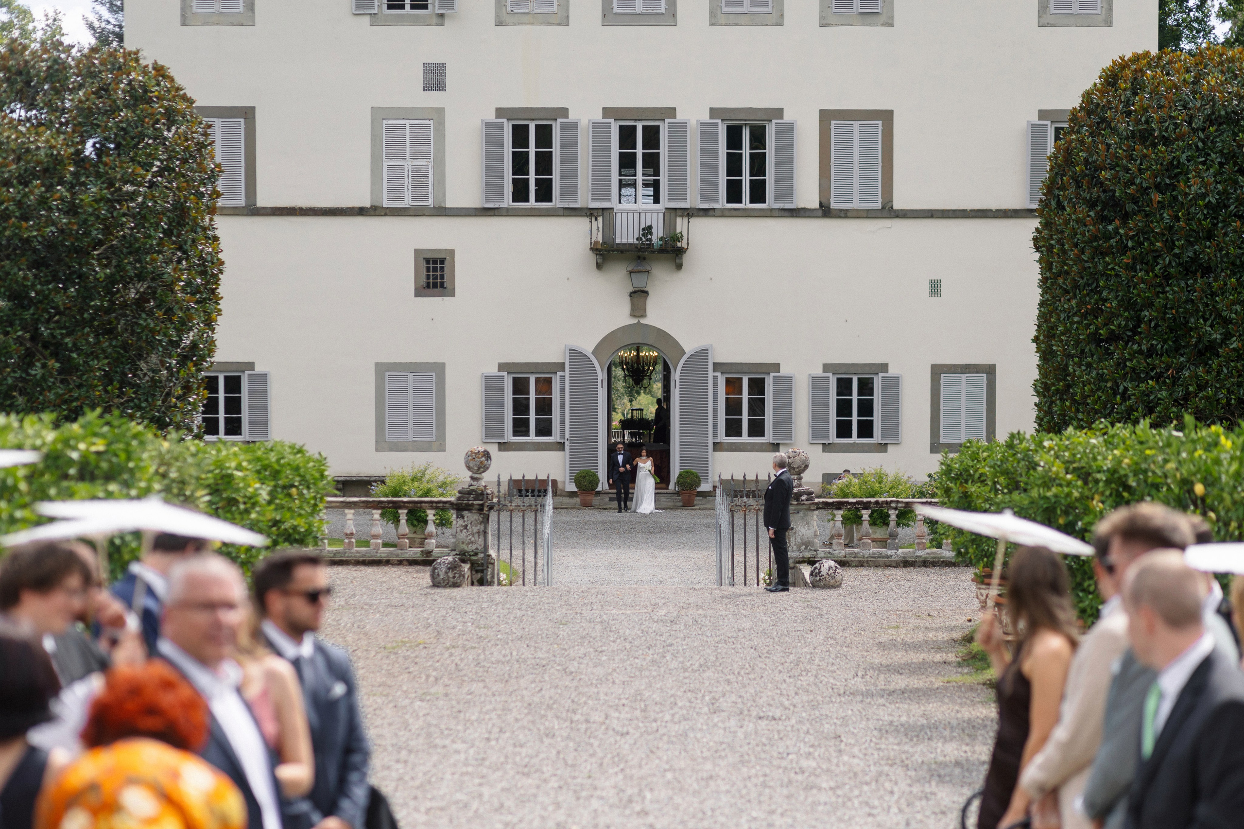 Alissa & Jakob · Villa Grabau, Tuscany. Raw Studio: Capturing Elegant weddings accross Europe