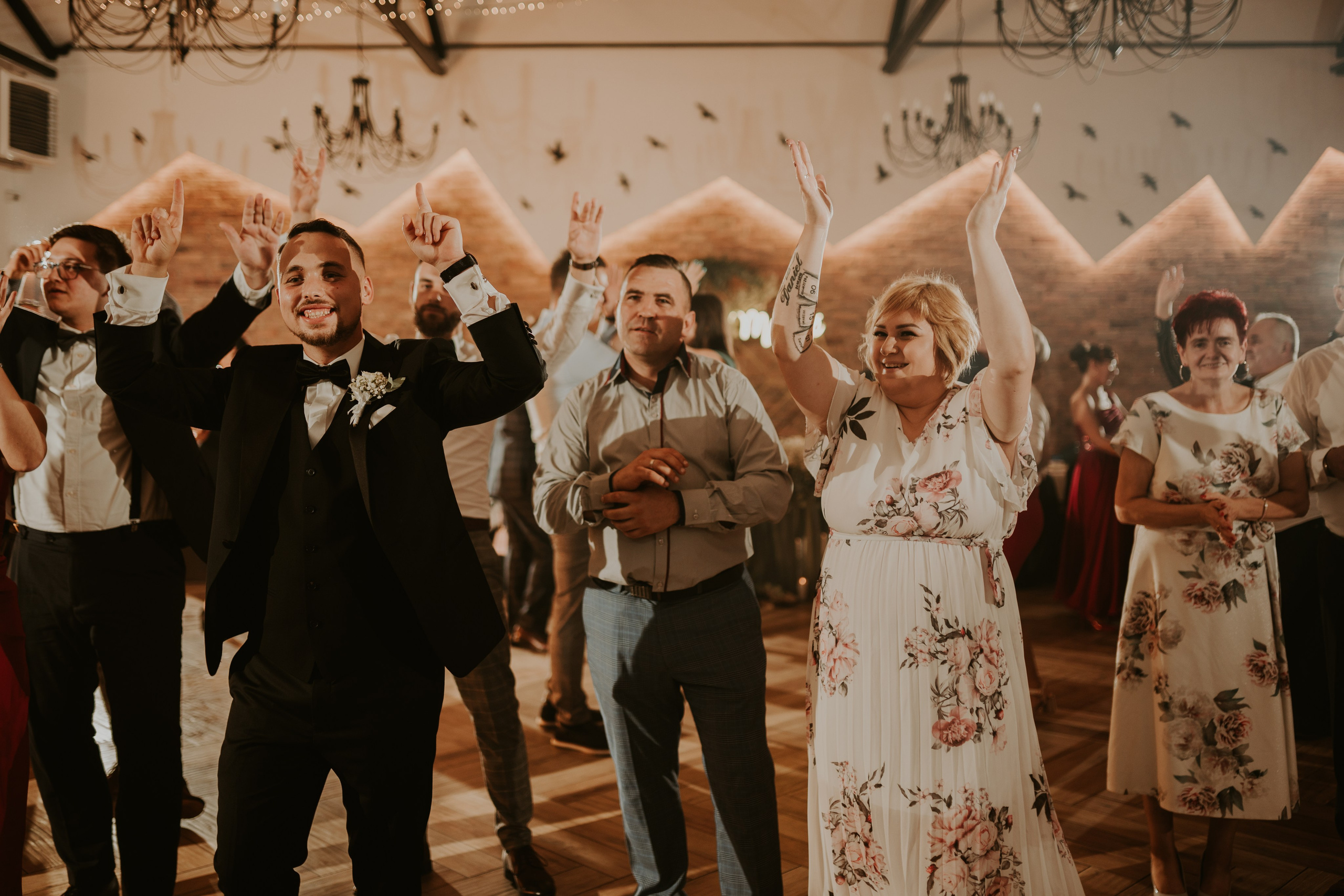 Trzy Drzewa: wspaniała uroczystość Wiktorii i Kamila. Karkowskafoto - fotografia miłości