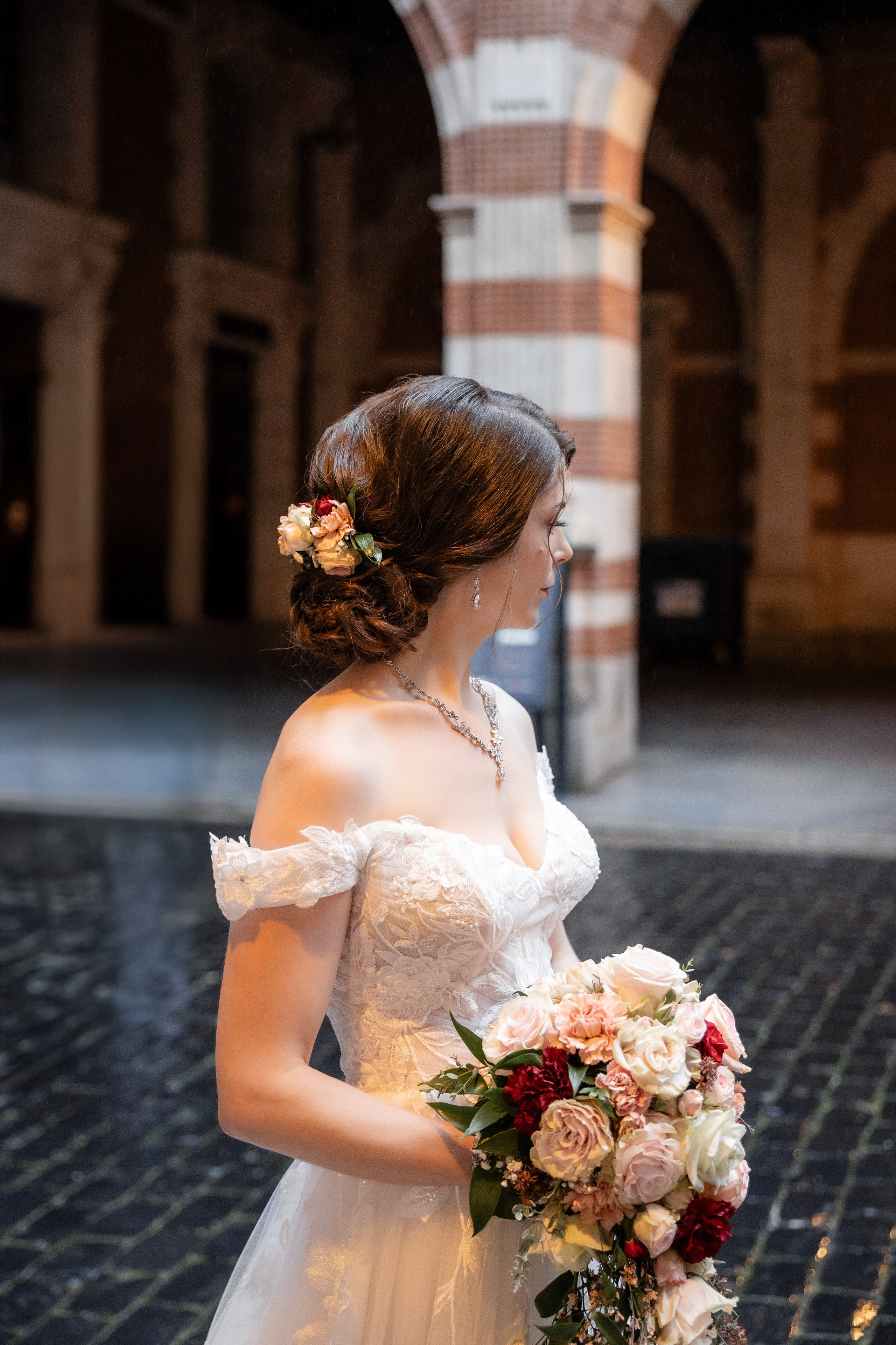 Mariage de Noël inoubliable à Toulouse, Capitole. Gillian & Scott. Eugénie Smirnova — photographe à Toulouse et dans le sud-ouest de la France