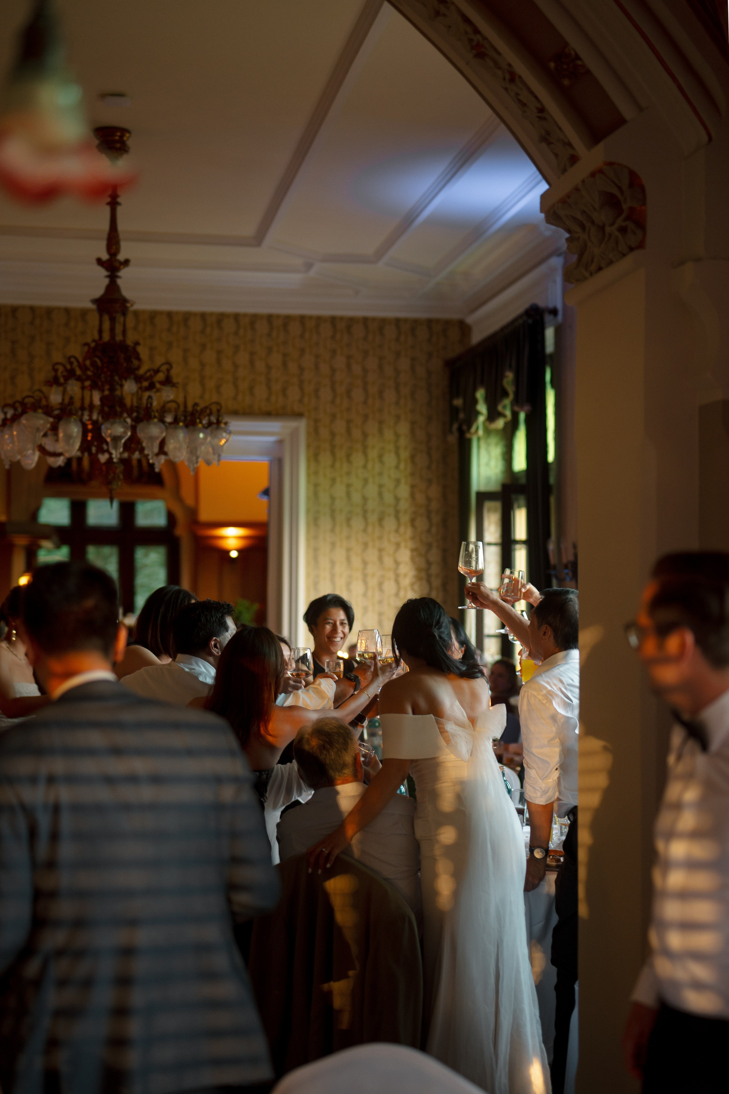 Joann & Hanning’s Timeless Wedding at Schloss Bürresheim | Destination Wedding Photographer. Raw Studio: Capturing Elegant weddings accross Europe