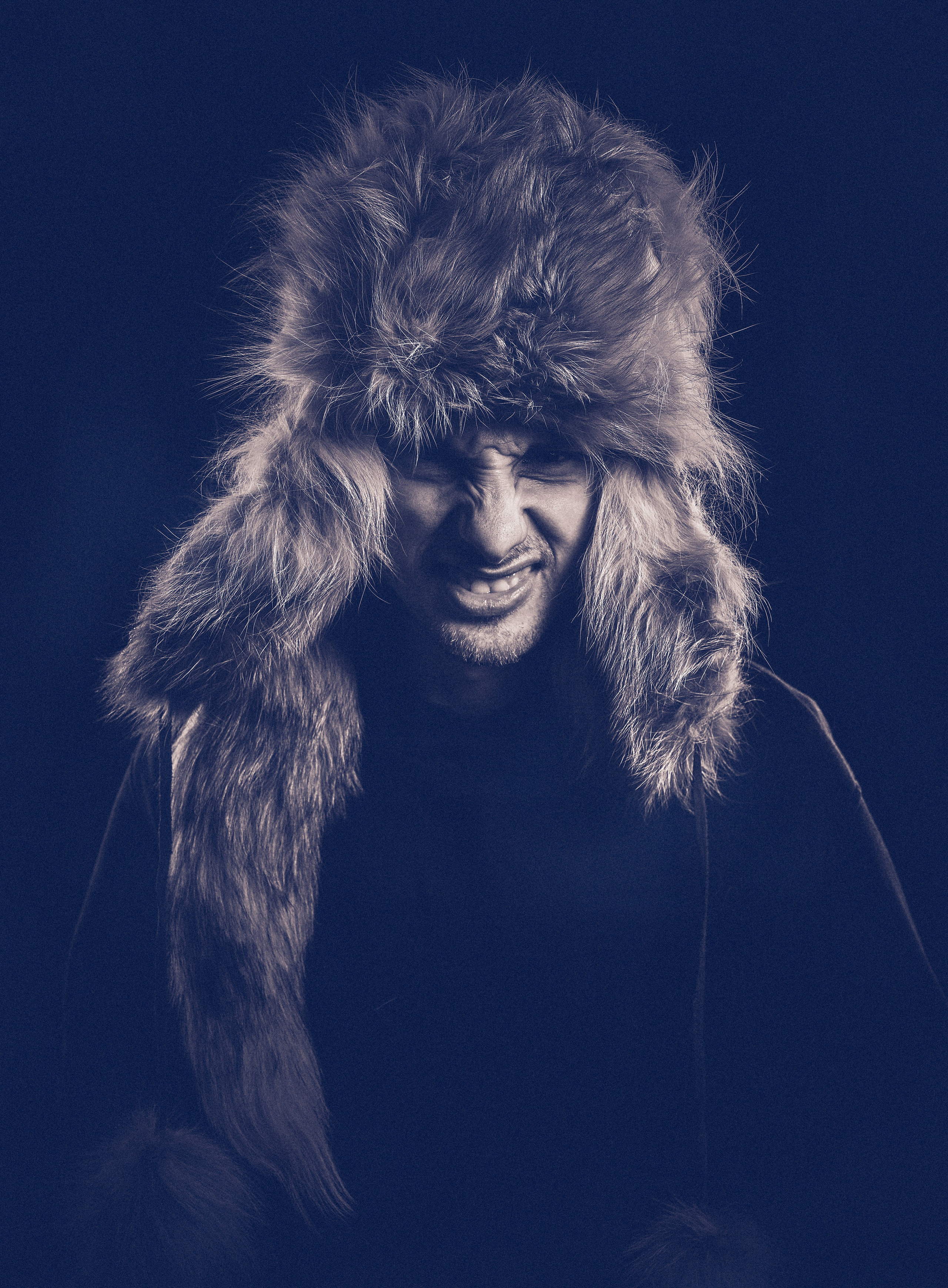 Męska sesja portretowa w stylistyce Bohaterów Jack’a Londona (z książki Biały Kieł) - Andriej Szypiłow - fotograf portretowy, Warszawa, Polska