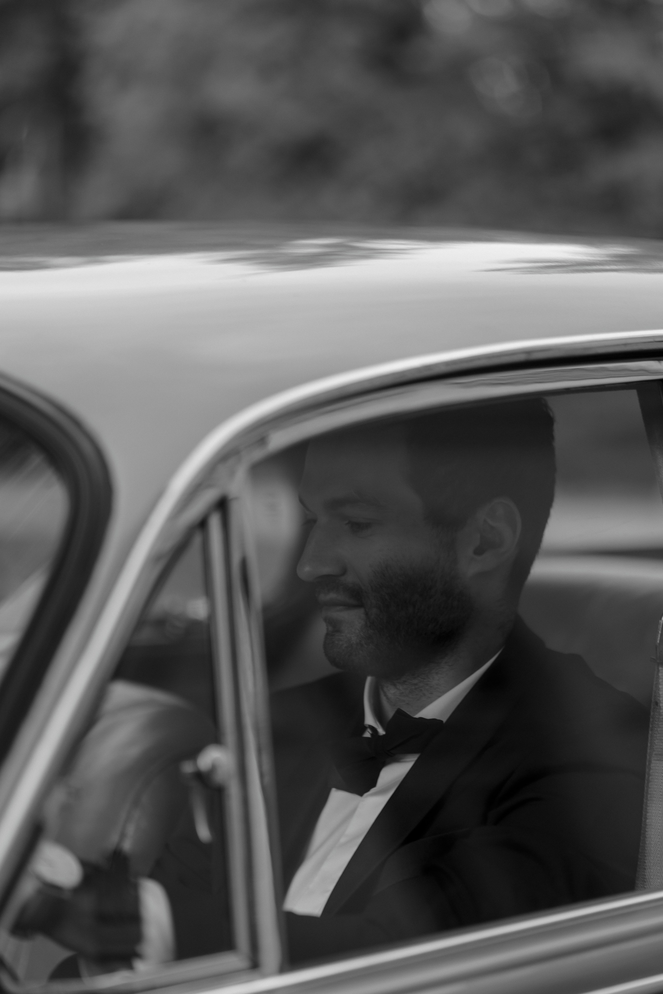 Timeless Romance: Gabriela & Martin's Wedding. Raw Studio: Capturing Elegant weddings accross Europe