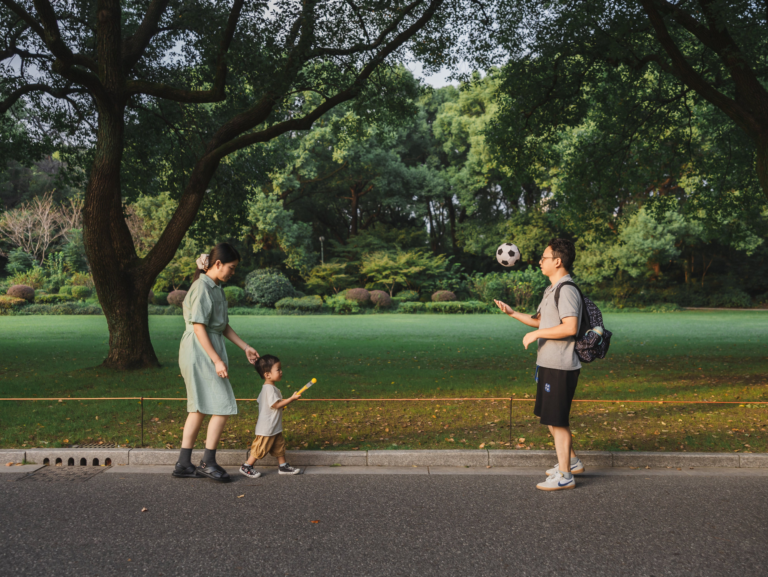 Shanghai Family Photographer | A Sunset Park Walk with a Growing Toddler