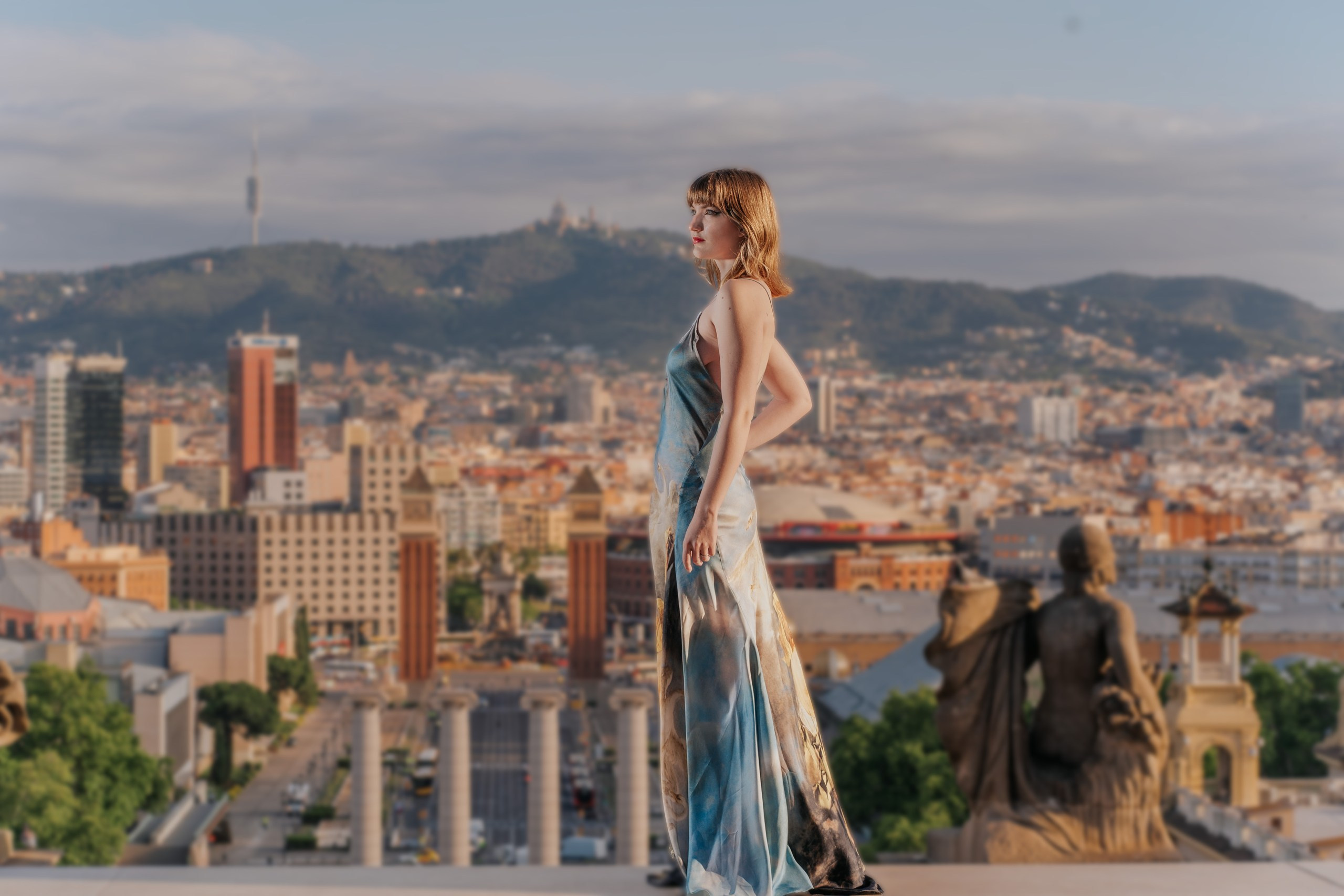 DiaFoto Luxury Dress Photoshoot in Barcelona | Flying Dress Photoshoot | Unique and Special Things To Do In Barcelona