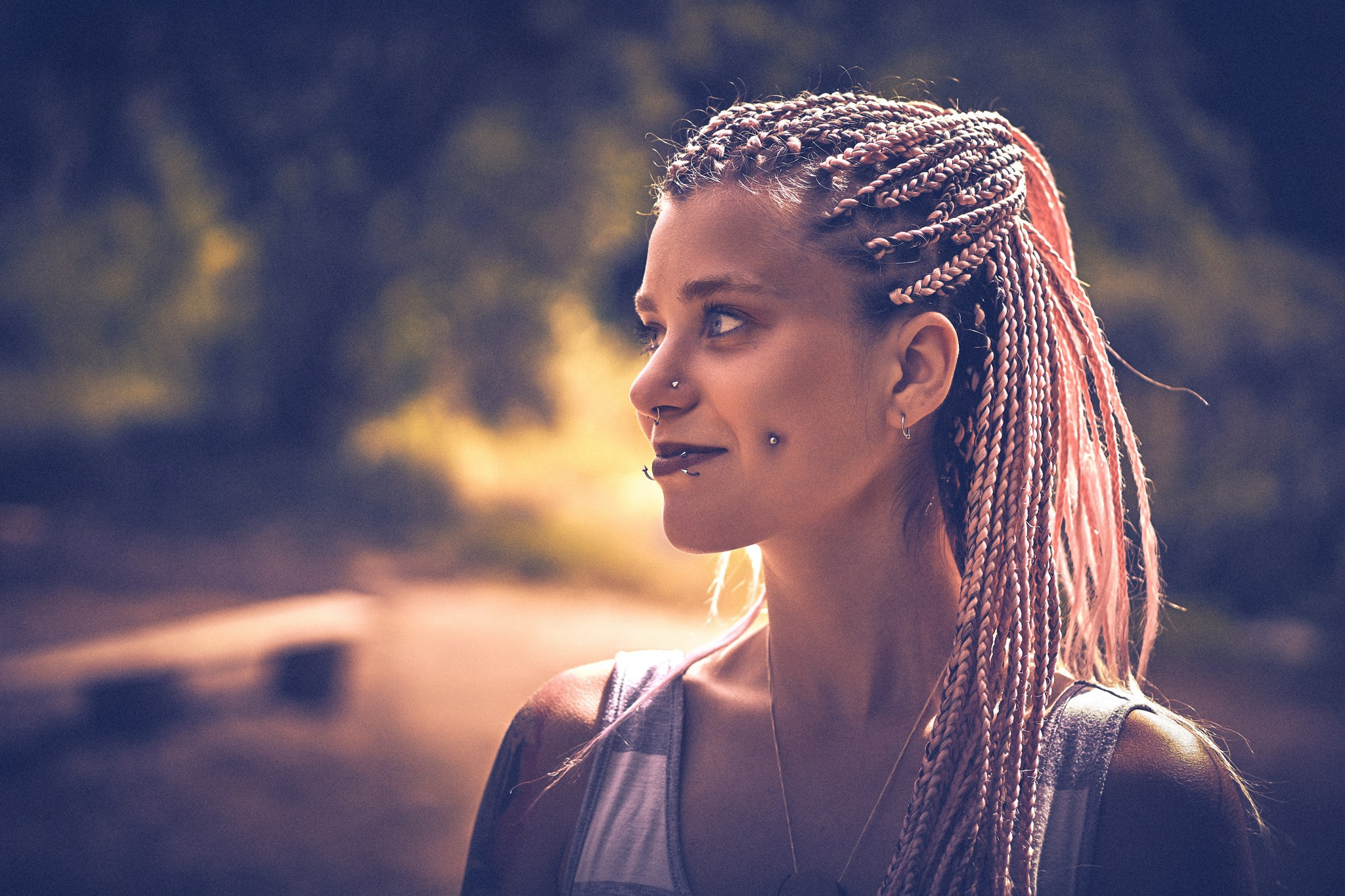 Portrety Ludzi, zrobione na Festiwalach Świadomościowych i Muzycznych: Dharma, ZIELONE KRĘGI, Wibracje, FRUŃ, Organic, Turkusowa Wyspa. Andriej Szypilow - Fotografia & Wideografia