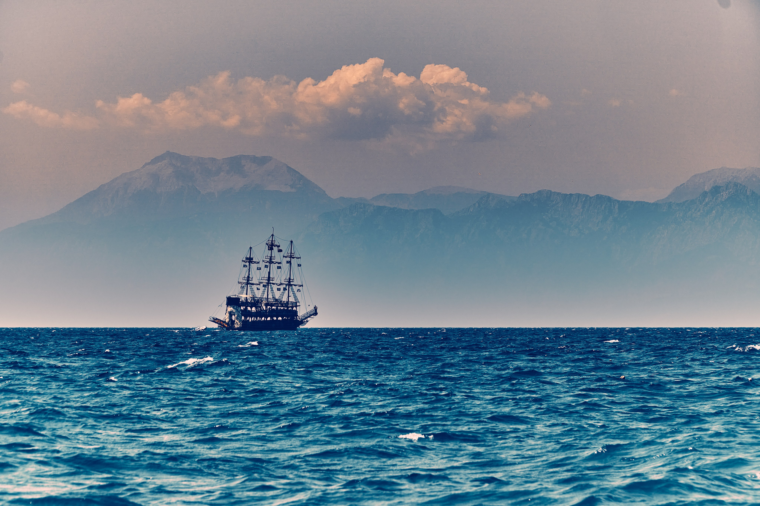 Antalya. Plaża. Mustafa Kemal Atatürk. Andriej Szypilow — Photography & Videography