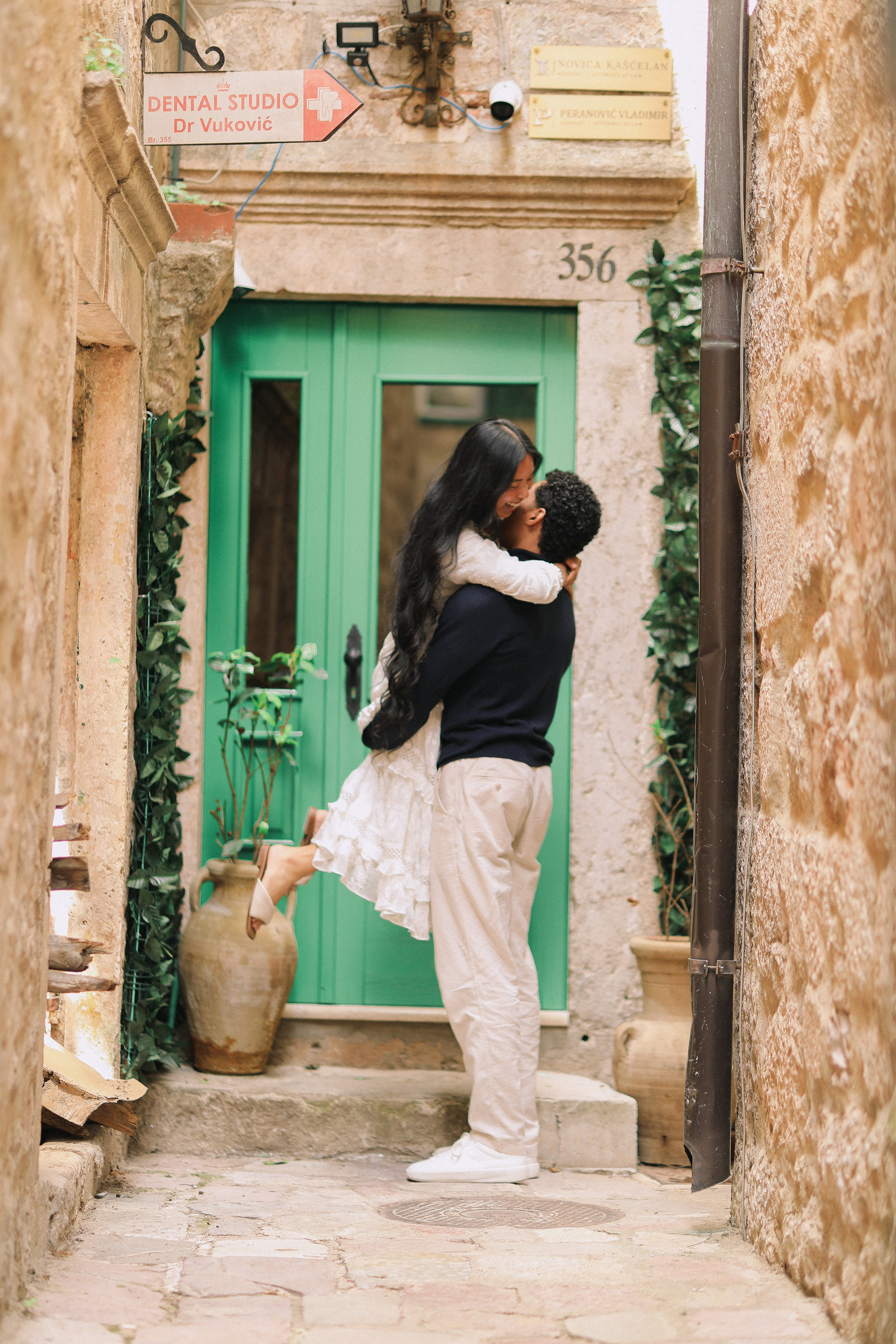 Vacation Photoshoot in Montenegro. Destination Wedding Photographer in Montenegro & Europe — Valeriya Komar