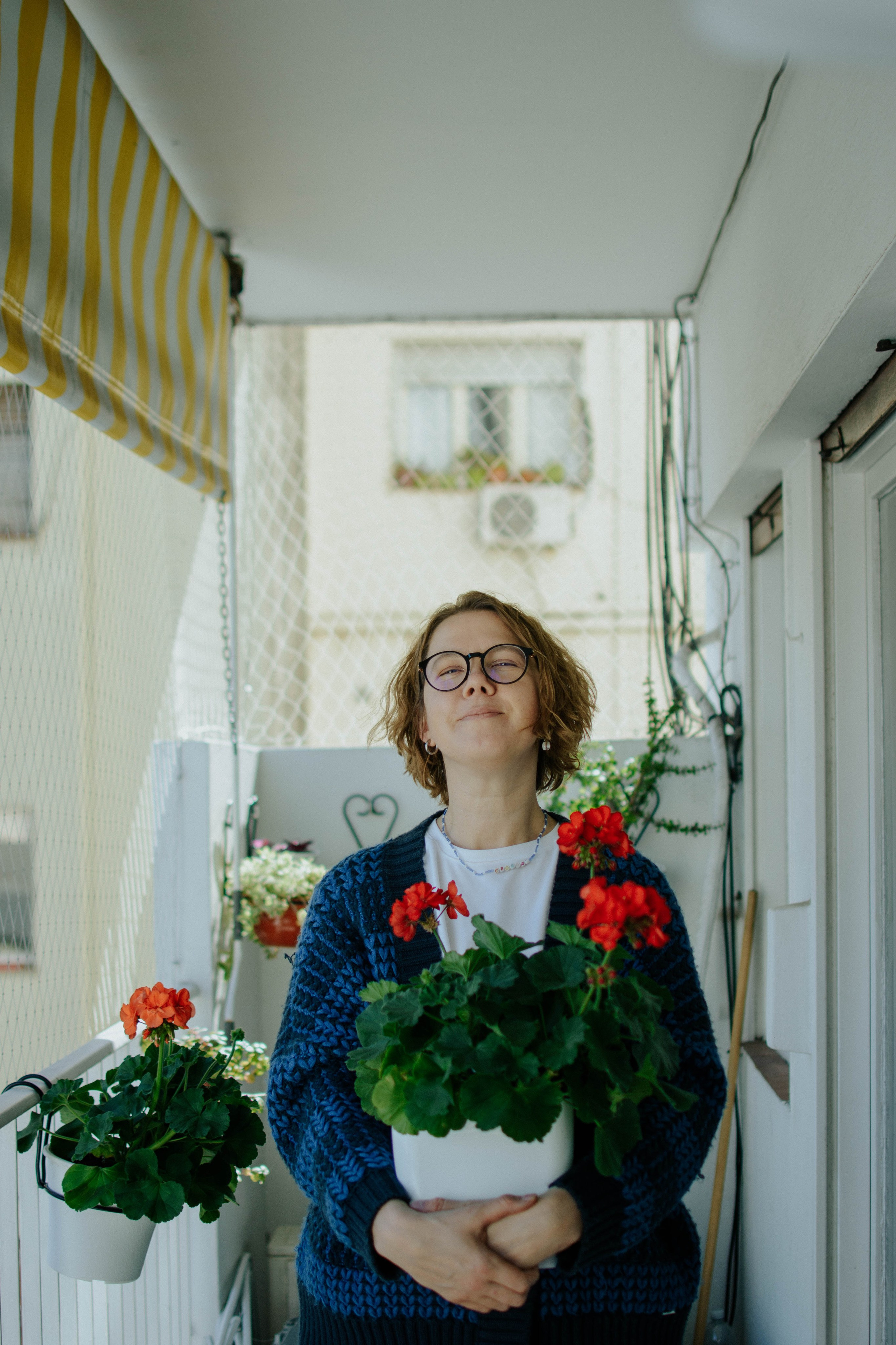 Nice to meet you, Eugenia. Photographer @elmirkami in the city of Buenos Aires