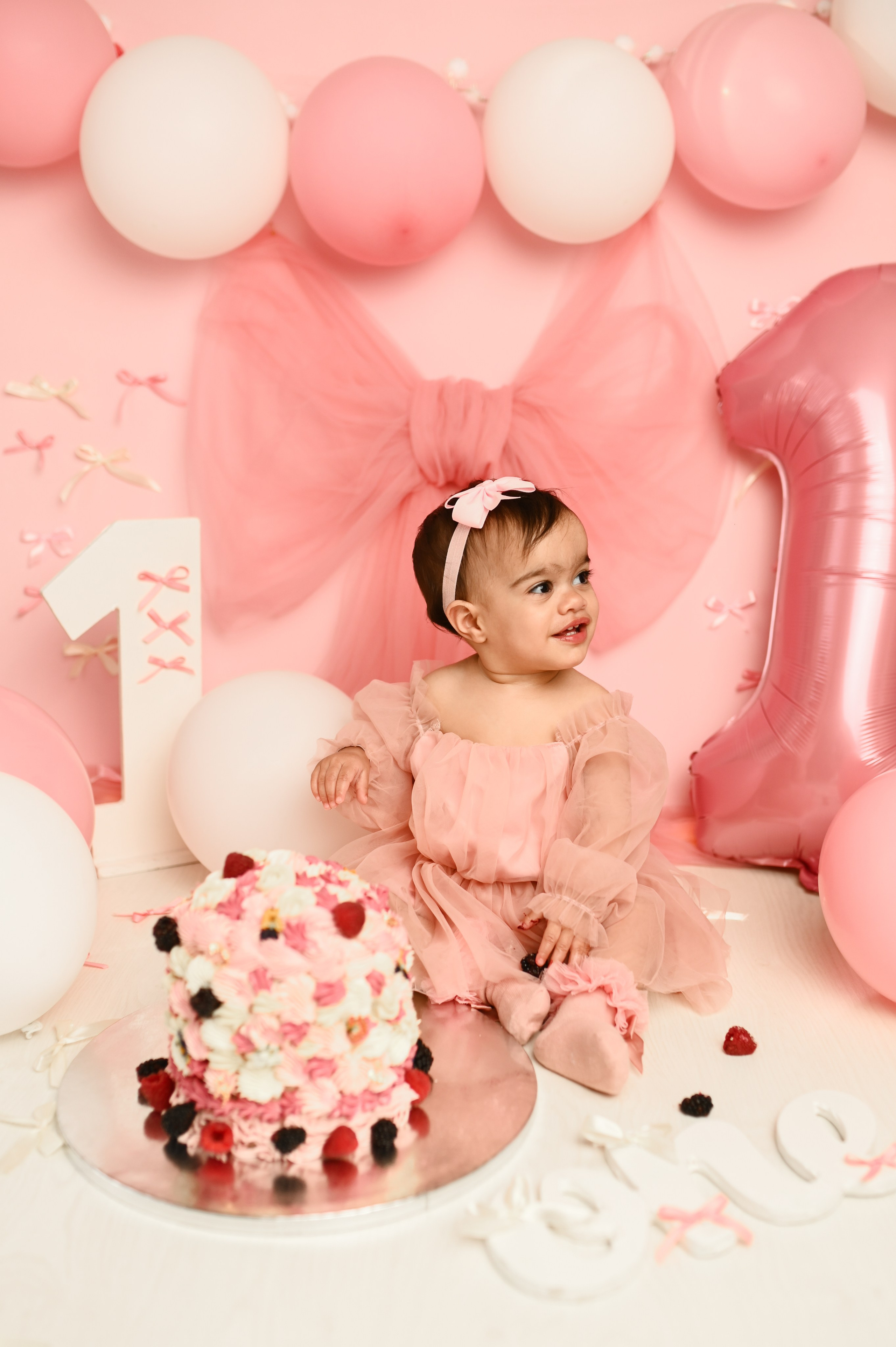 Cake smash rhodes / επαγγελματική φωτογράφιση στη Ρόδο. Φωτογράφος νεογέννητων στη Ρόδο. Φωτογράφιση εγκυμοσύνης