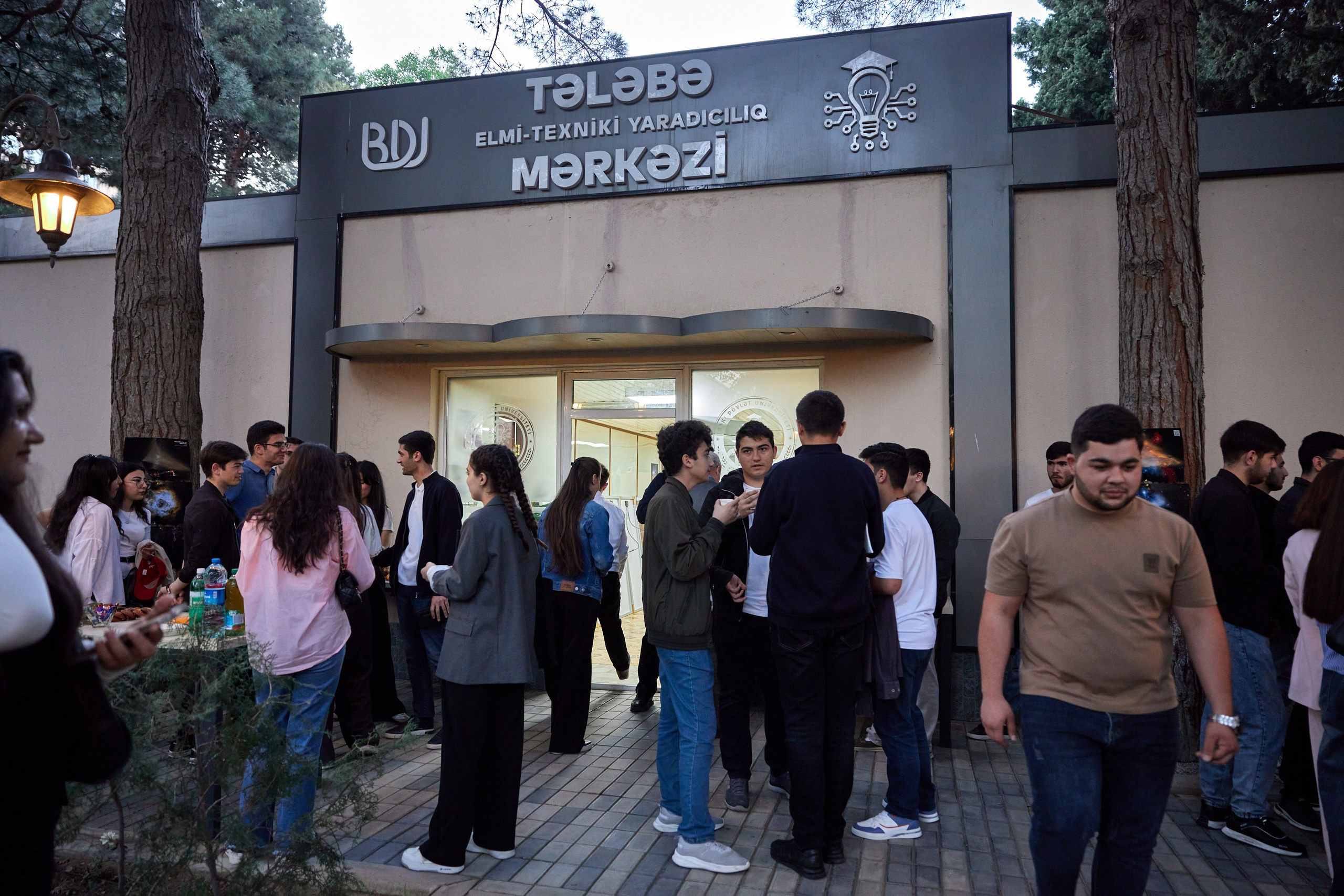 Bakı Dövlət Universitetində müşahidə axşamı. Həvəskar Astronomlar Cəmiyyəti — Astronomy.az