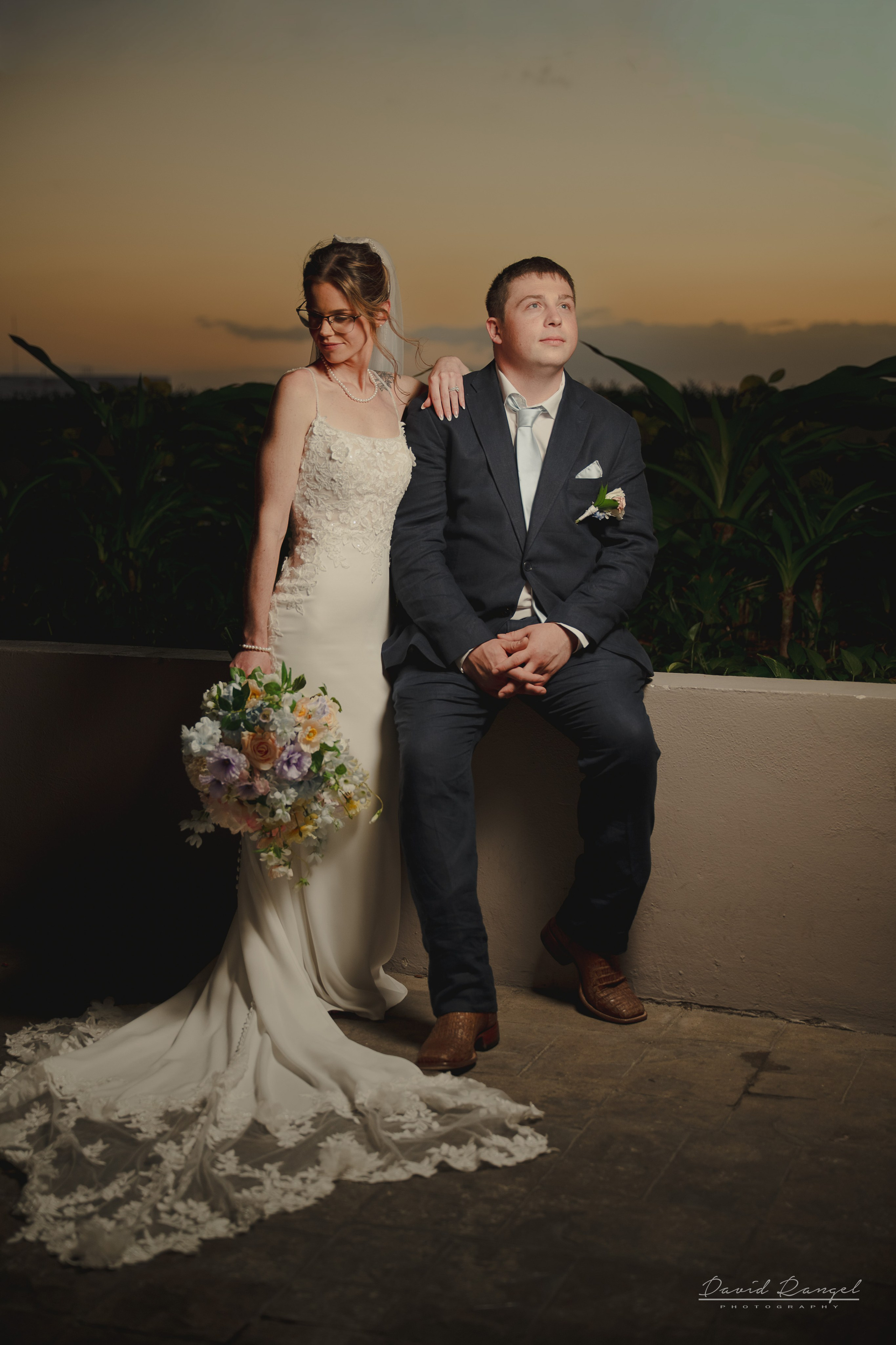 Danielle and Joshua’s sneak peek wedding. Destination wedding photographer based in Cancun and Riviera Maya with service worldwide