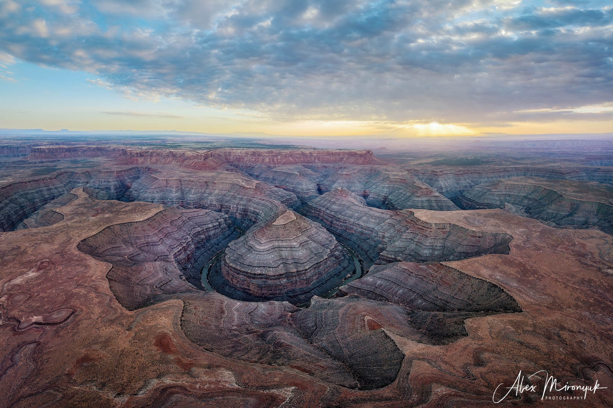Eagle’s View American Southwest. Pet, Senior, Landscape, portrait studio, photographer in Miami and Sou