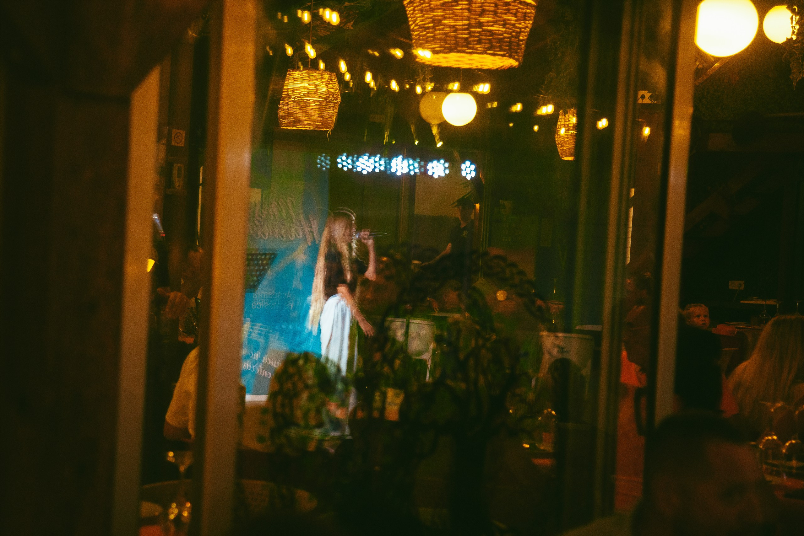 Photo report from a creative evening at the El Bosque Animado restaurant, Torrevieja