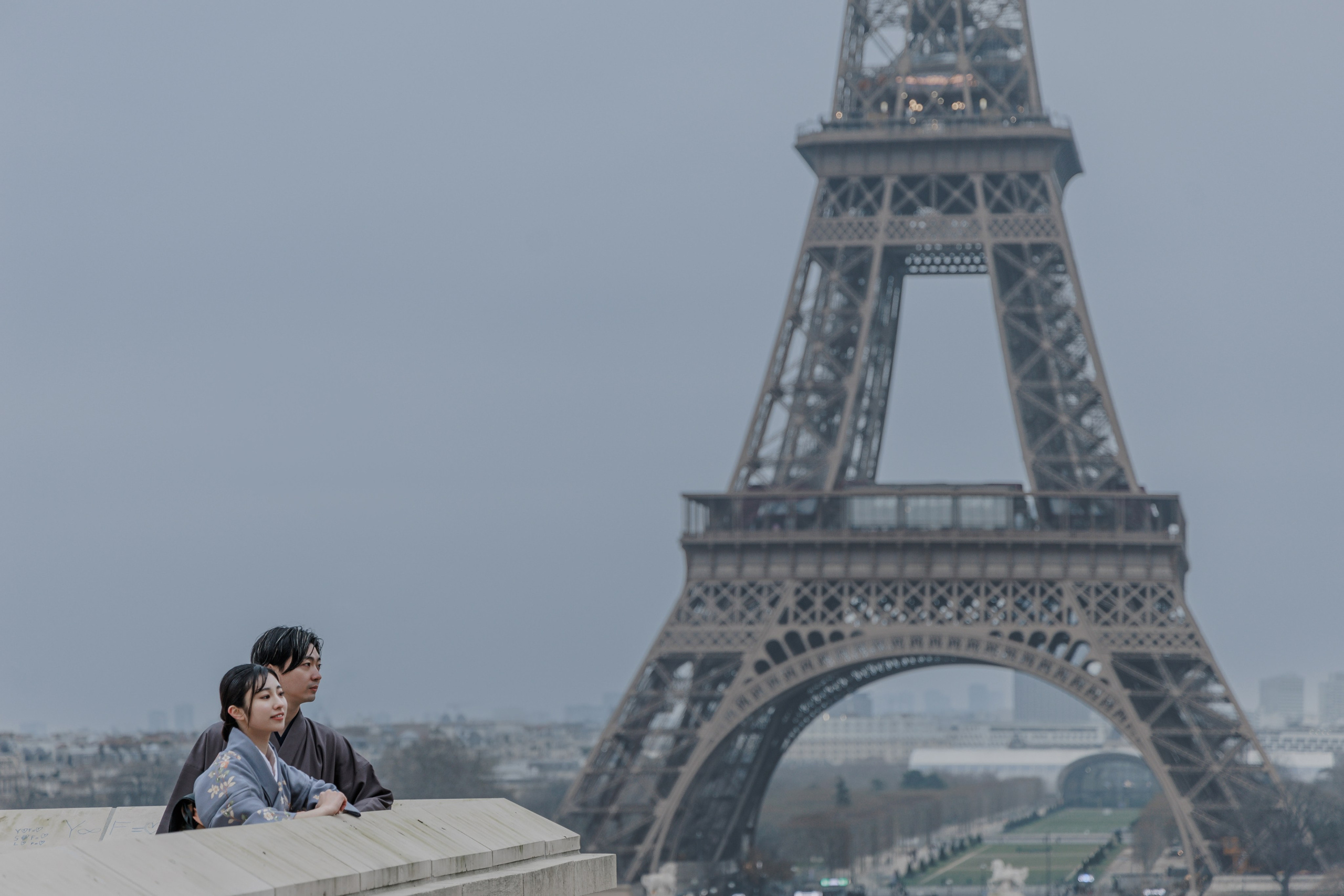 When Cinema Inspires Photography: A Parisian Love Story with Japanese Elegance. Photographe à Paris