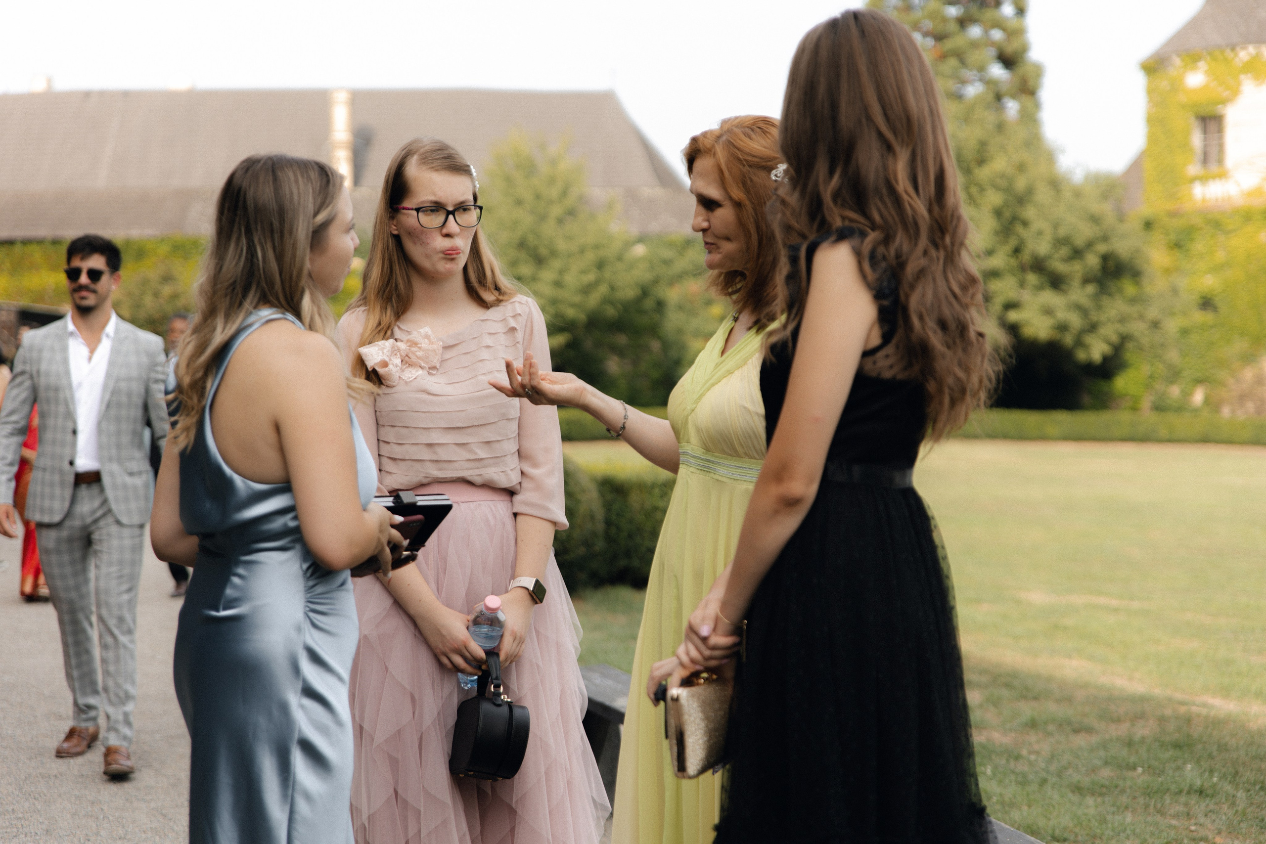 Elegant Castle Wedding in Austria | Alwin & Ruth’s Fairytale Celebration. Wedding photographer and videographer based in Timisoara, Romania