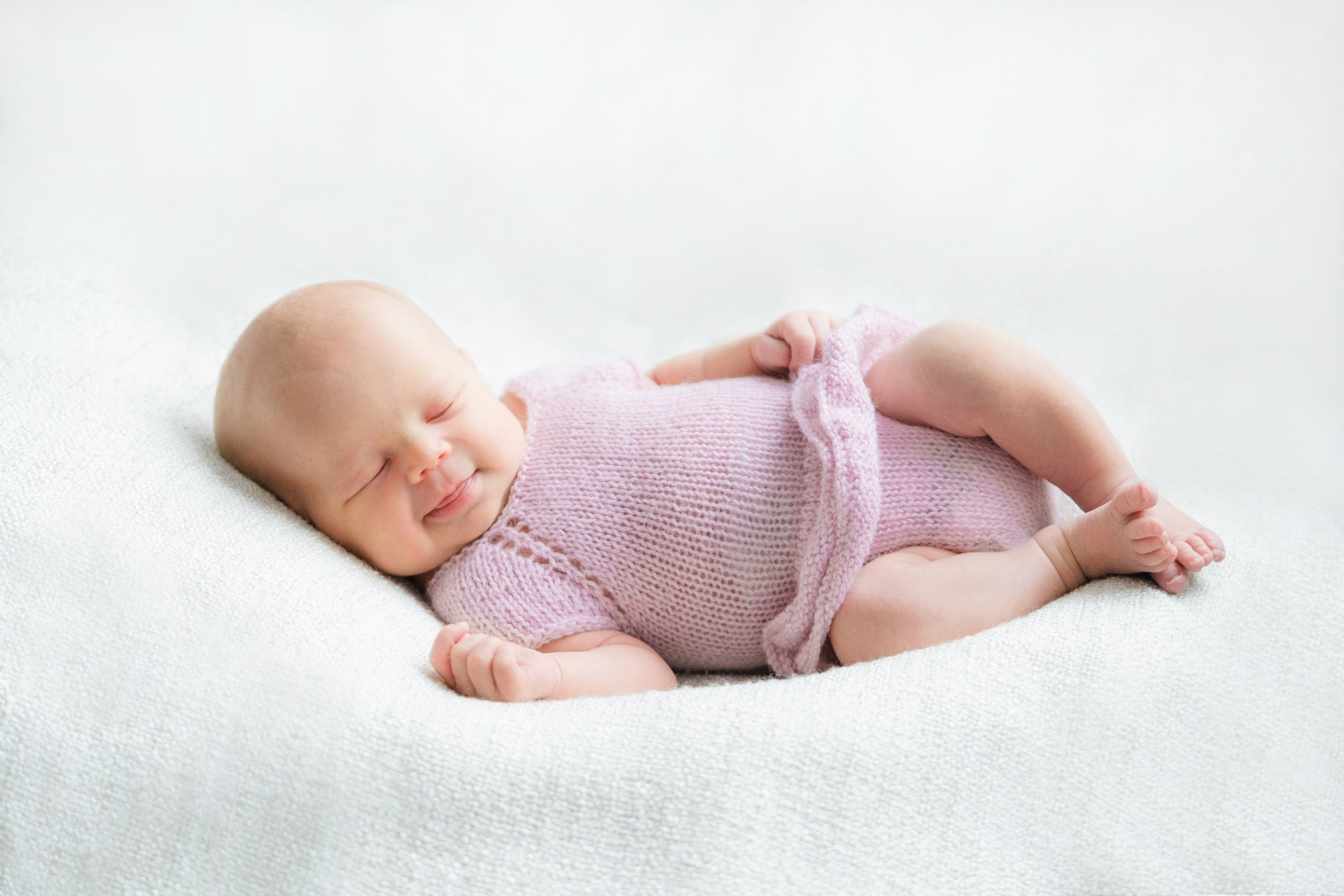 Vastasyntyneen tytön kuvaus Vantaalla