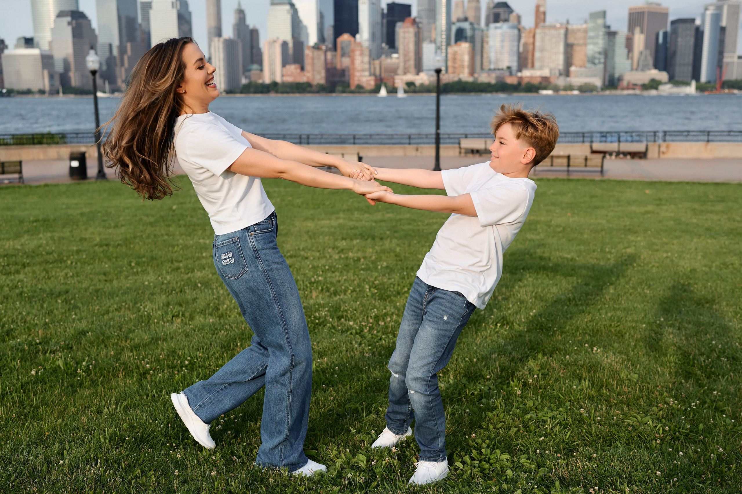 Family photo service New York / Experienced photographer. Professional Wedding and event photographer USA New York