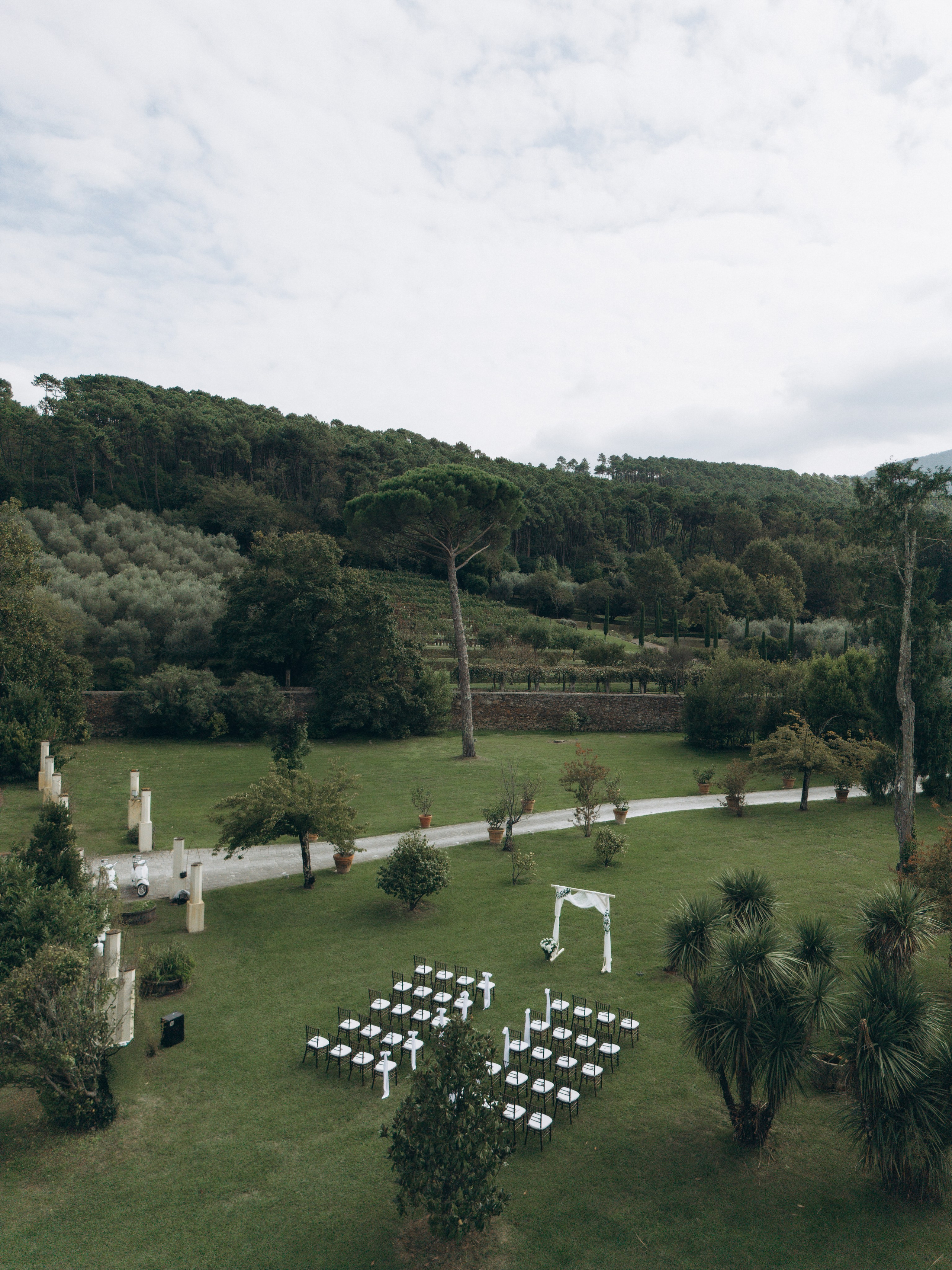PHOTOGRAPHER IN ITALY