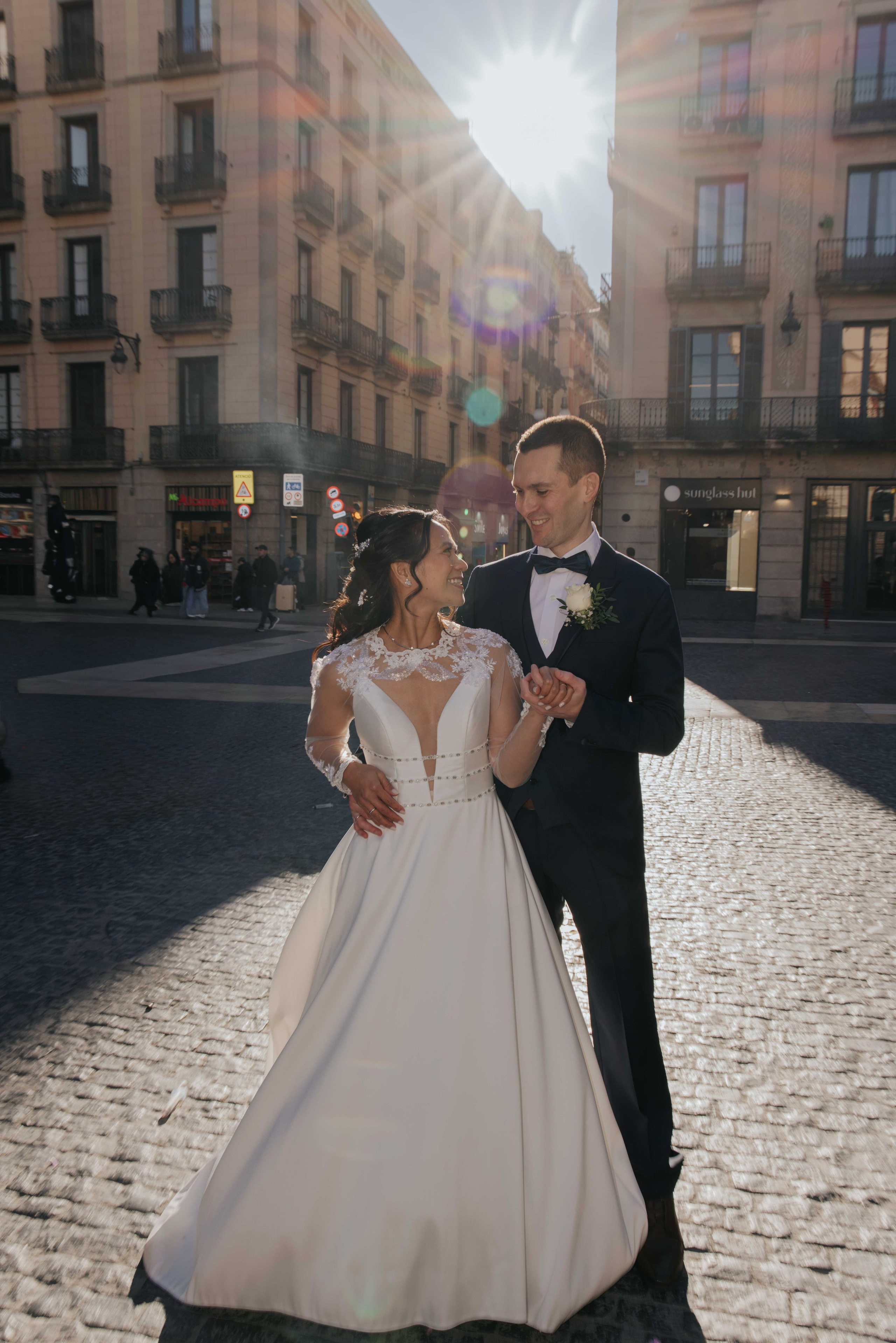 Konstantin & Fresmelin — a wedding story in Barcelona. DiaFoto Weddings · Premium Destination Wedding Photographer & Videographer in Barcelona