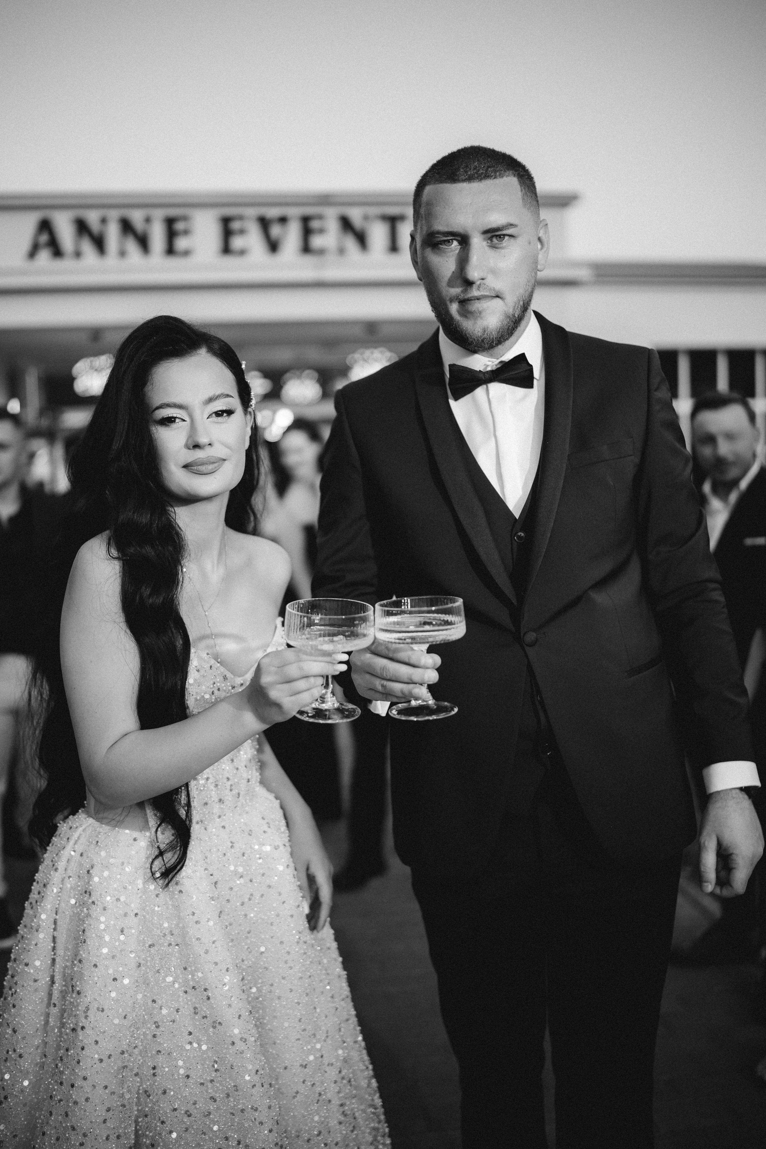 Catalina & Remus. Raw Studio. Fotograful tau de nunta!