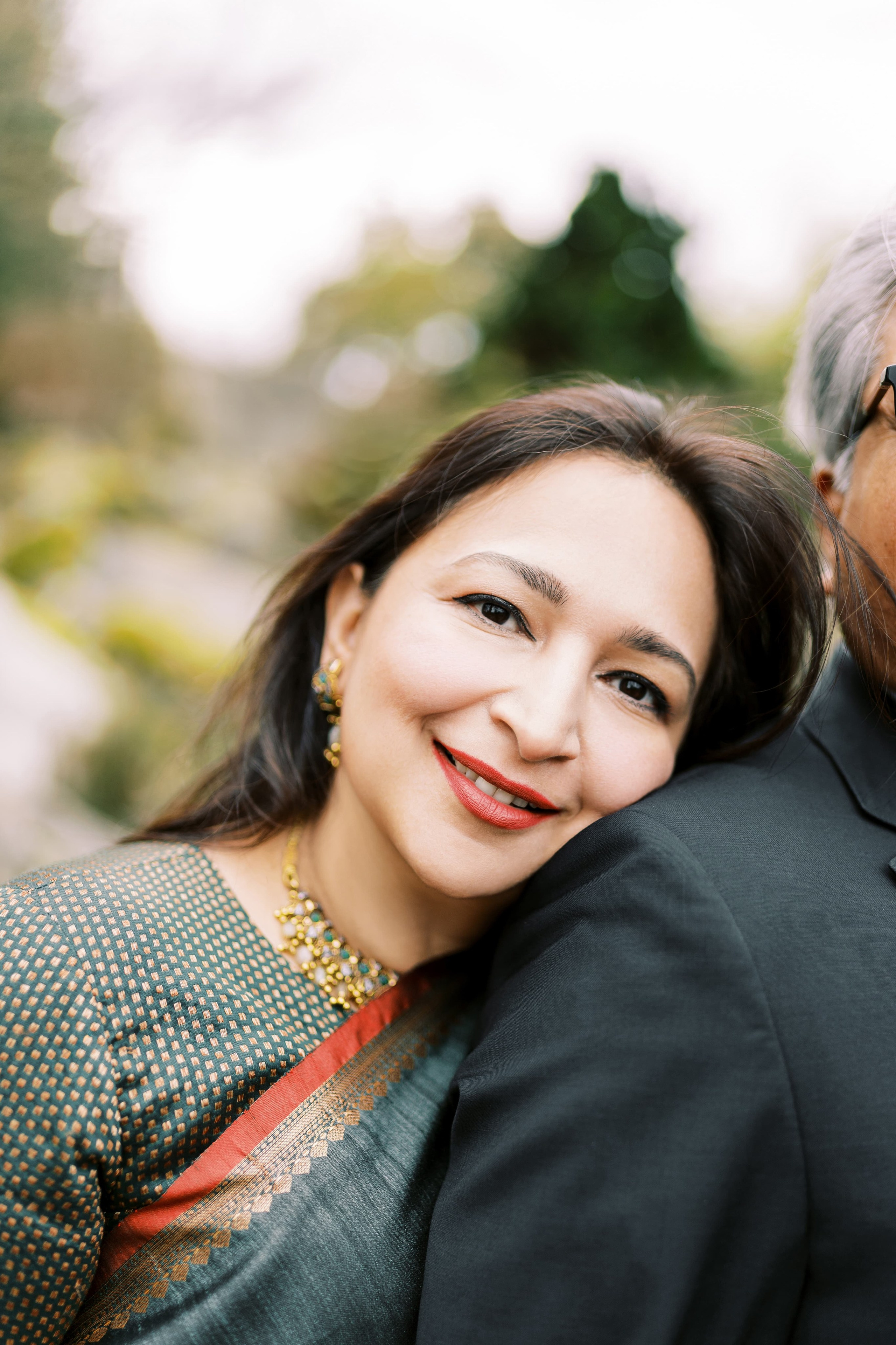 Family photoshoot at Bellevue Botanical Garden. March 2024. EVAN ARISTOV WEDDING PHOTOGRAPHY — Seattle Wedding Photographer
