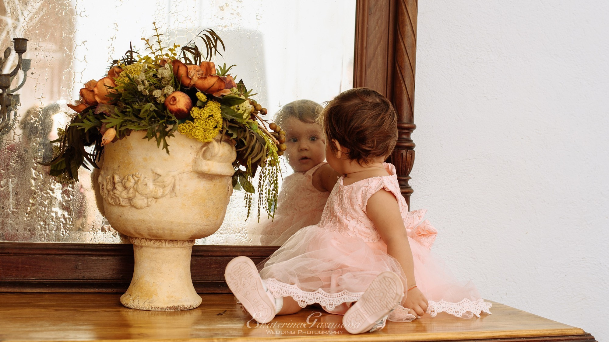 Reportaje fotográfico del primer cumple años de Lyasya. Professional photography services in Barcelona by Ekaterina Gasanova